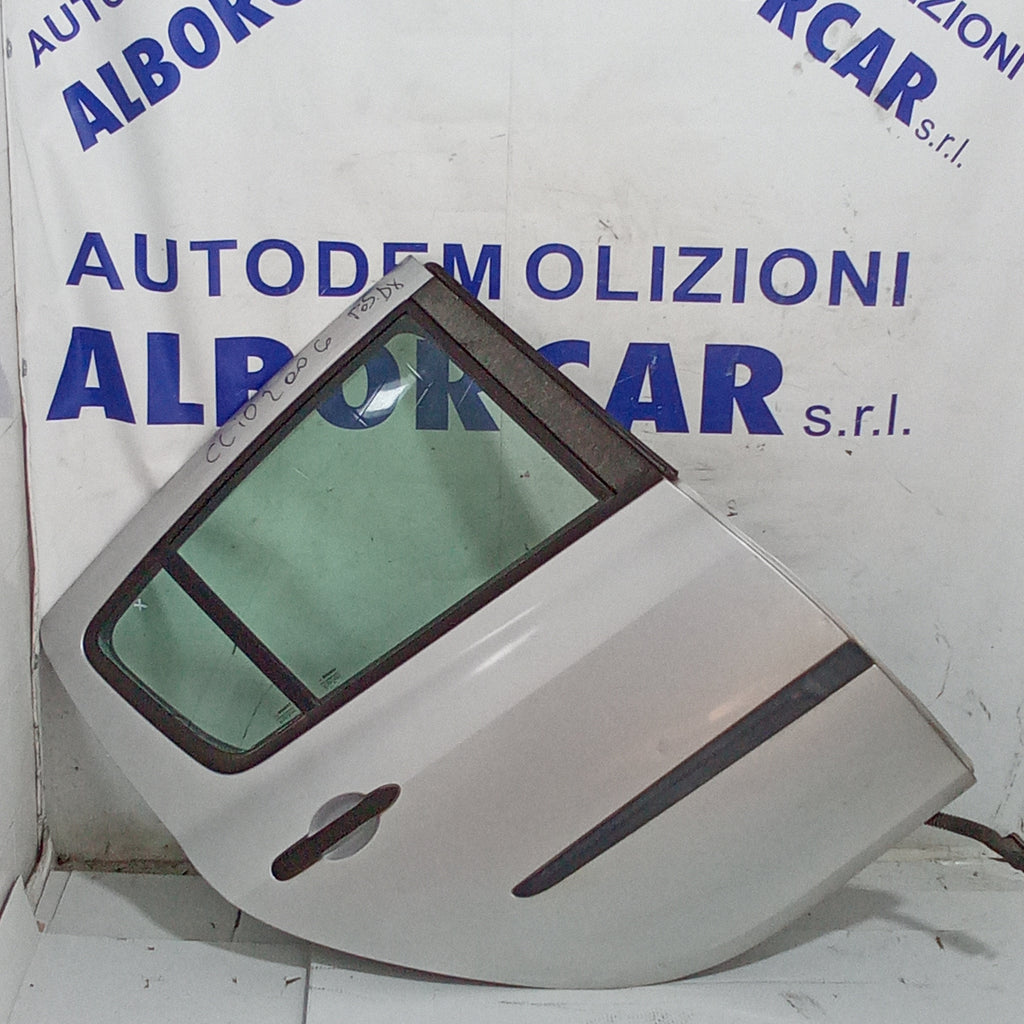Puerta trasera derecha Renault Clio año 2004