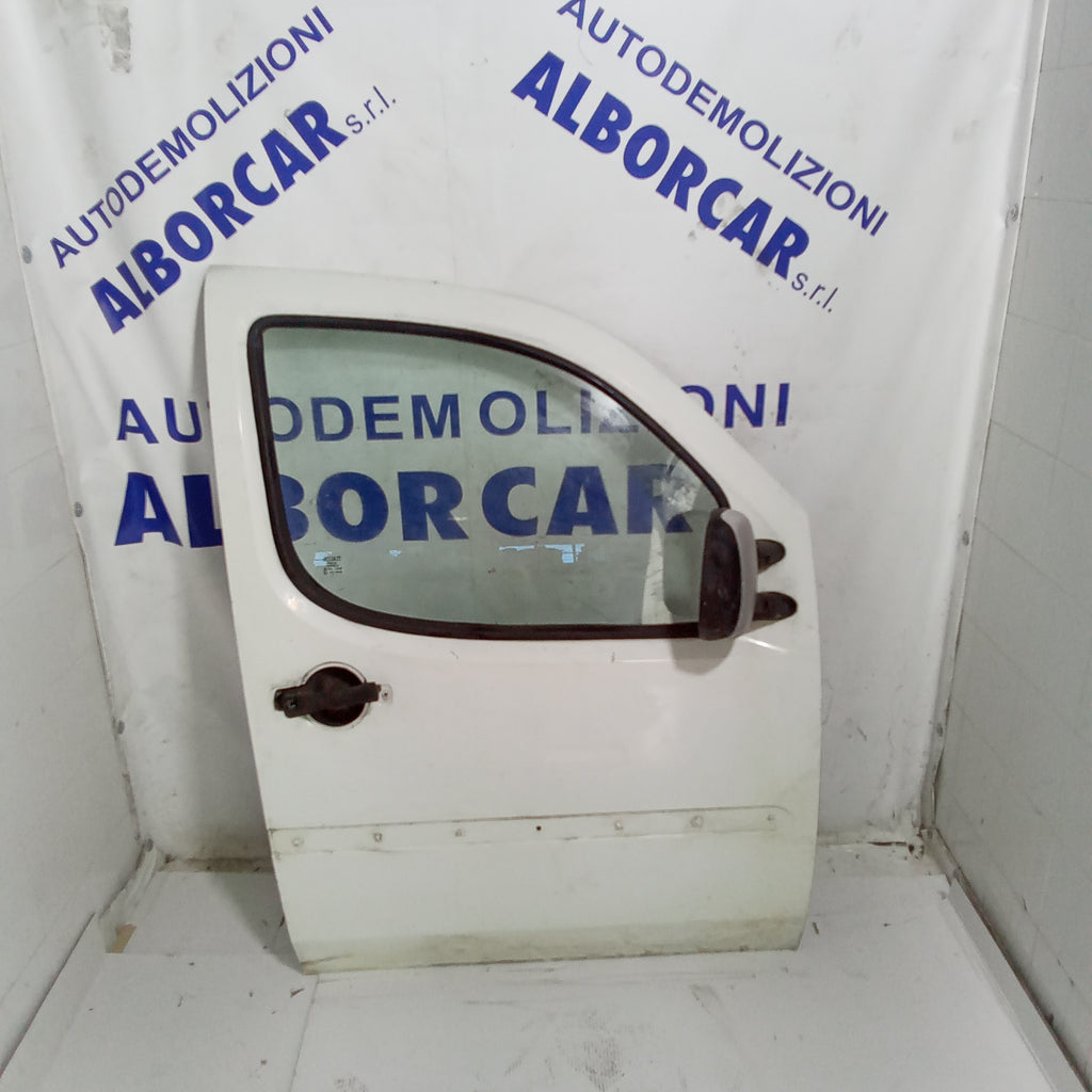 Puerta delantera derecha Fiat Doblò año 2005
