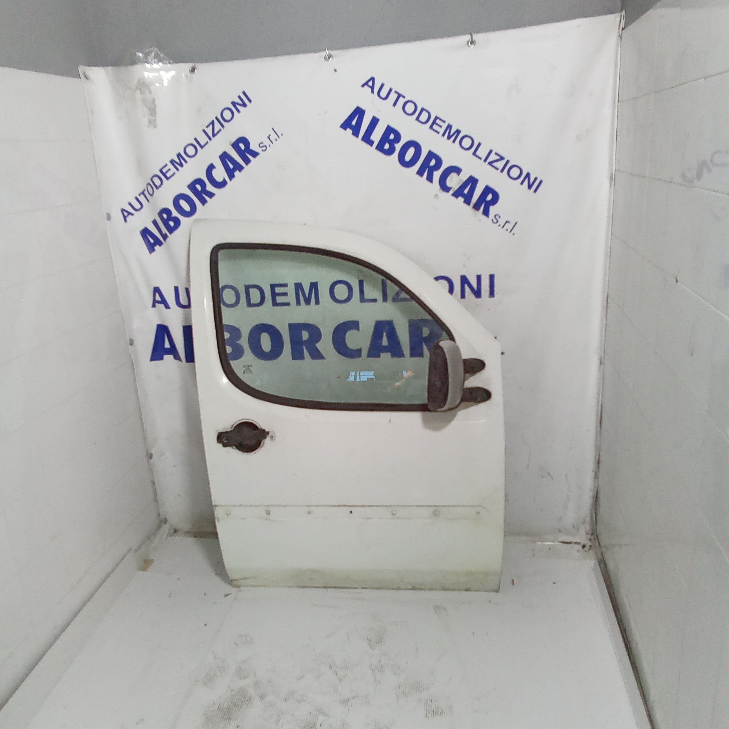 Puerta delantera derecha Fiat Doblò año 2005