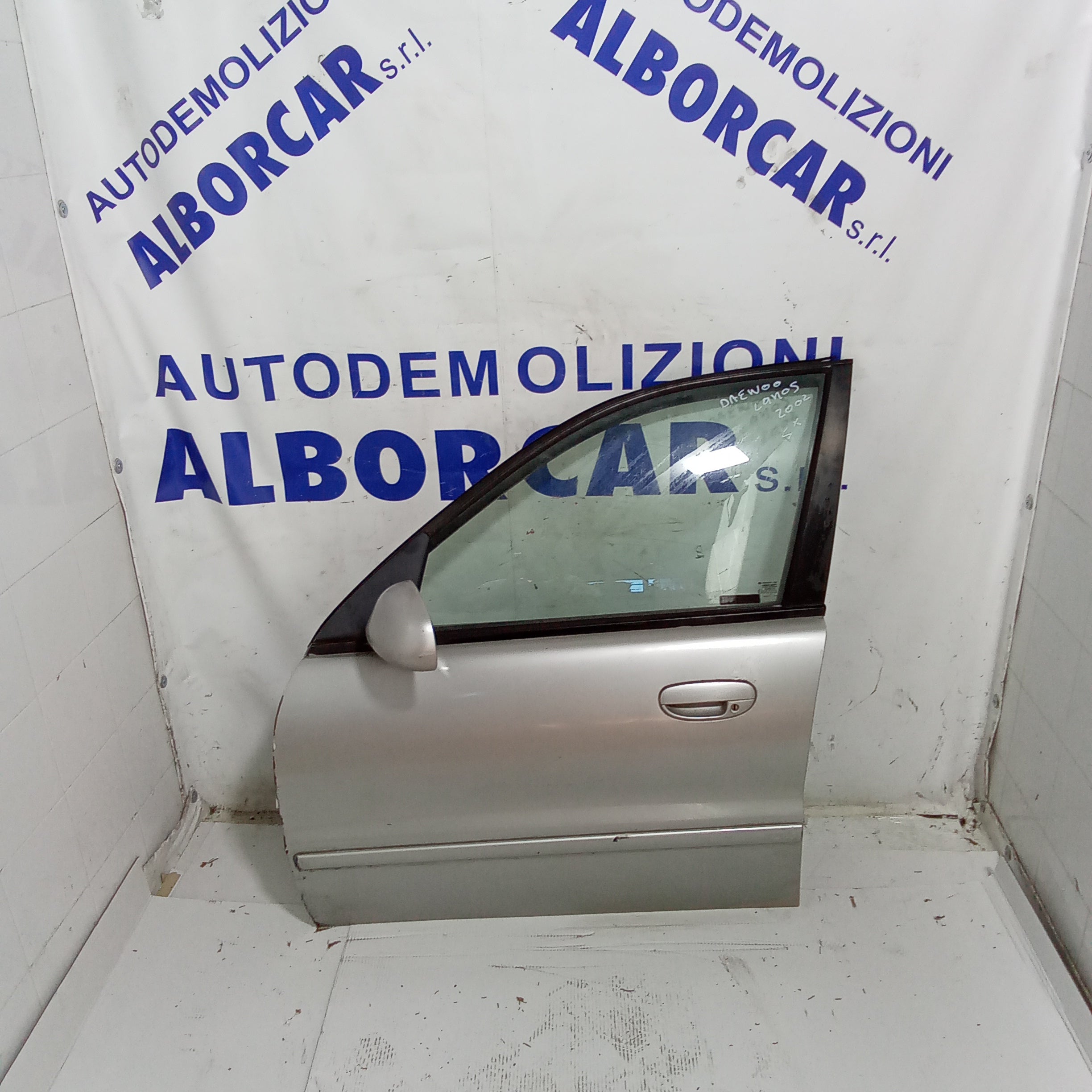 Puerta delantera izquierda Daewoo Lanos año 2002