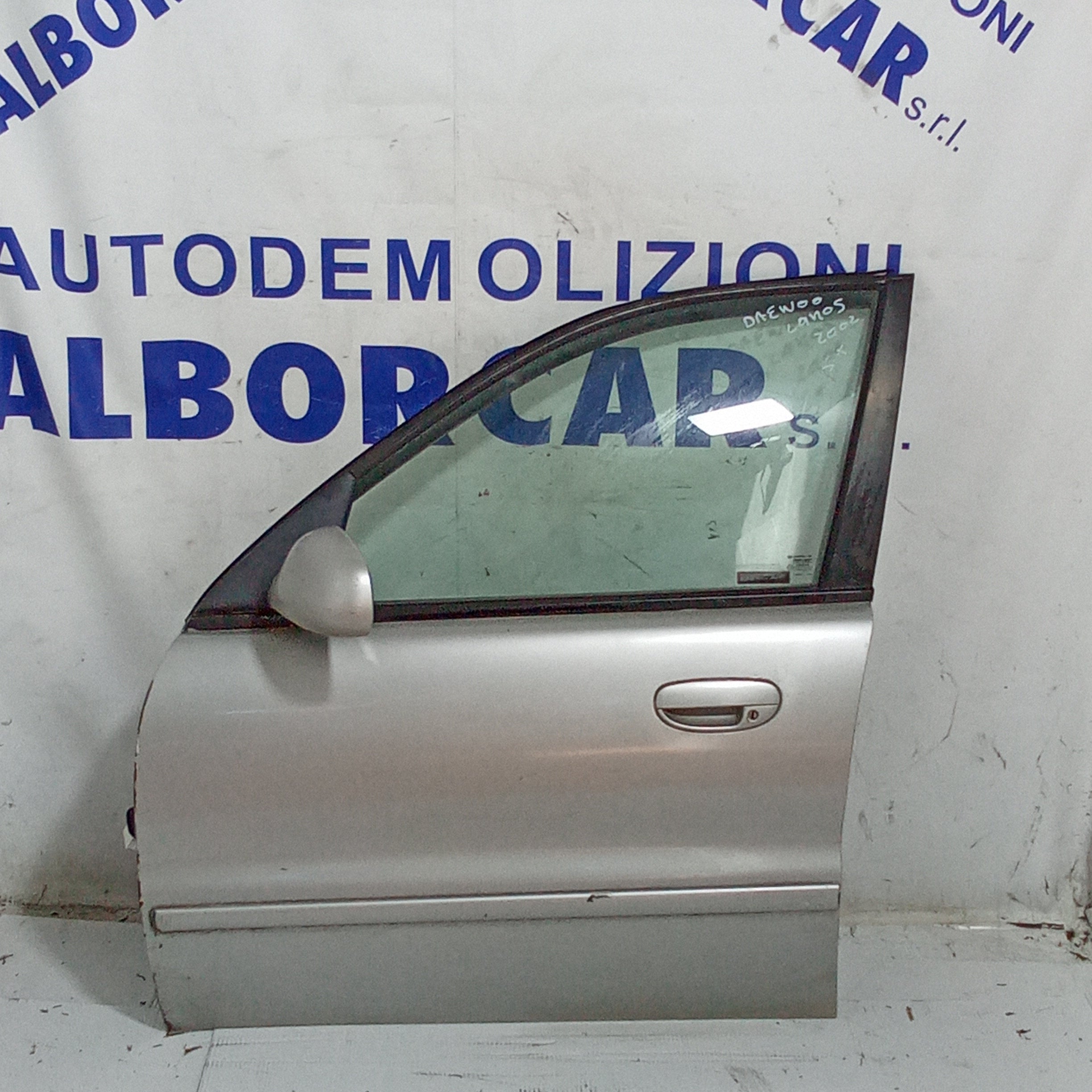 Puerta delantera izquierda Daewoo Lanos año 2002