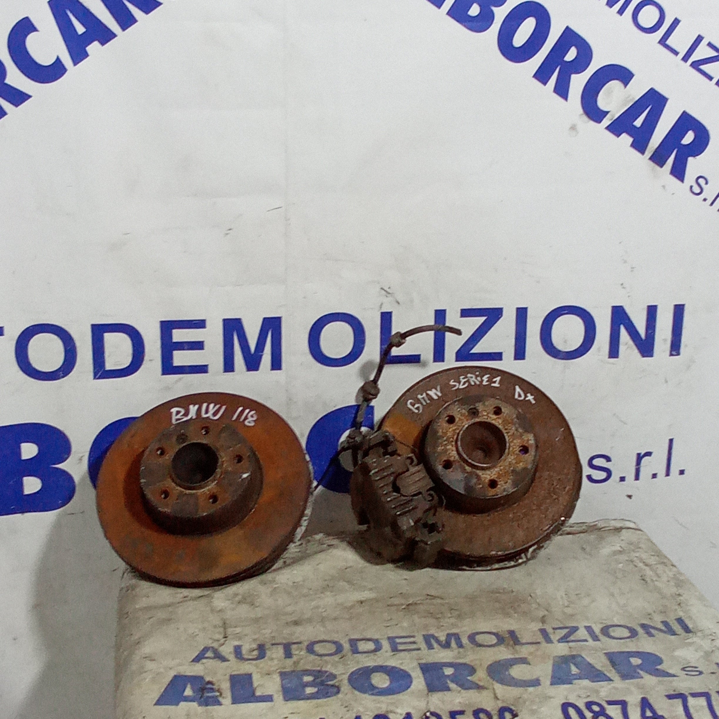Manguetas completas delanteras BMW Serie 1 año 2006 (también se venden por separado)