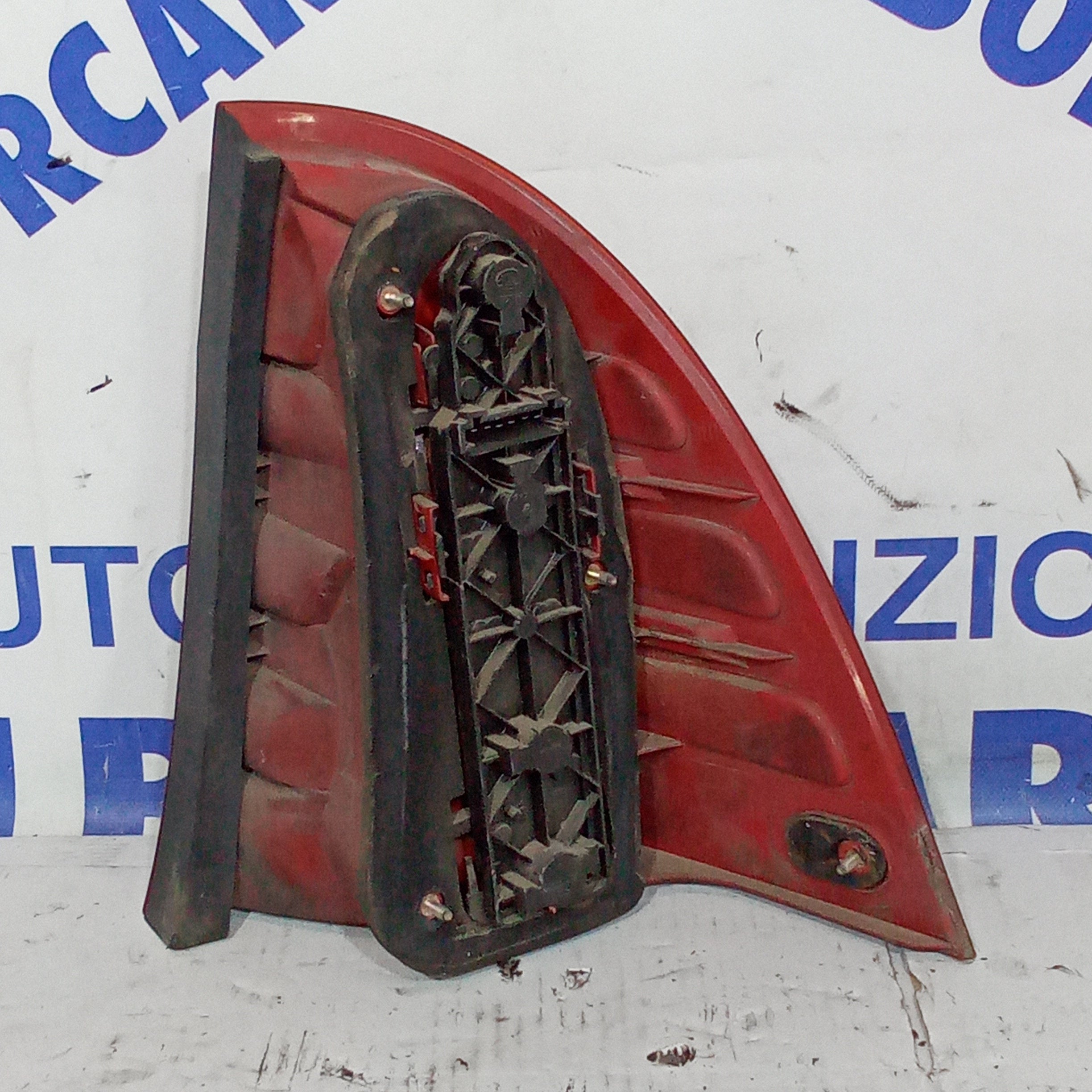 Fanale stop pisteriore sinistro mercedes C220 anno 2002