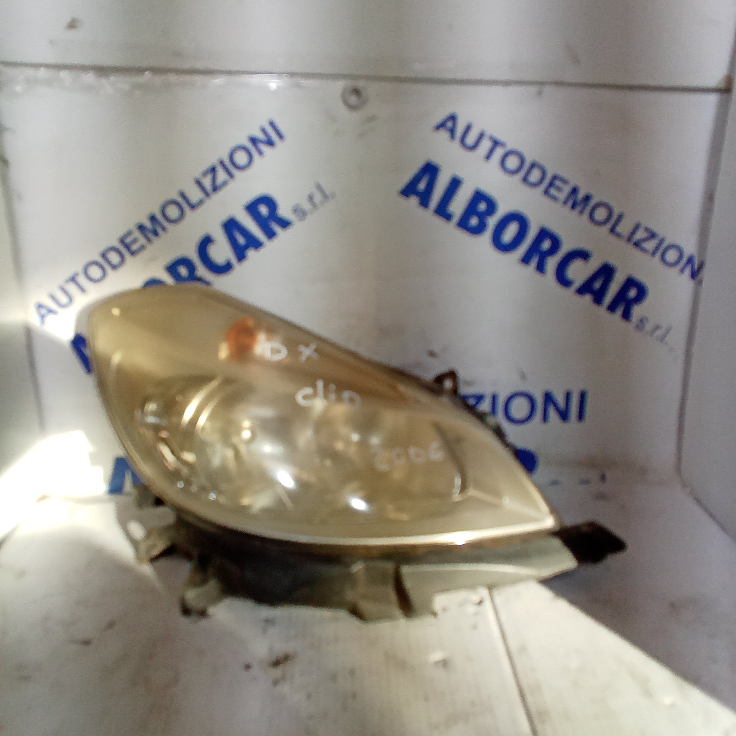 Faro delantero derecho Renault Clio año 2006