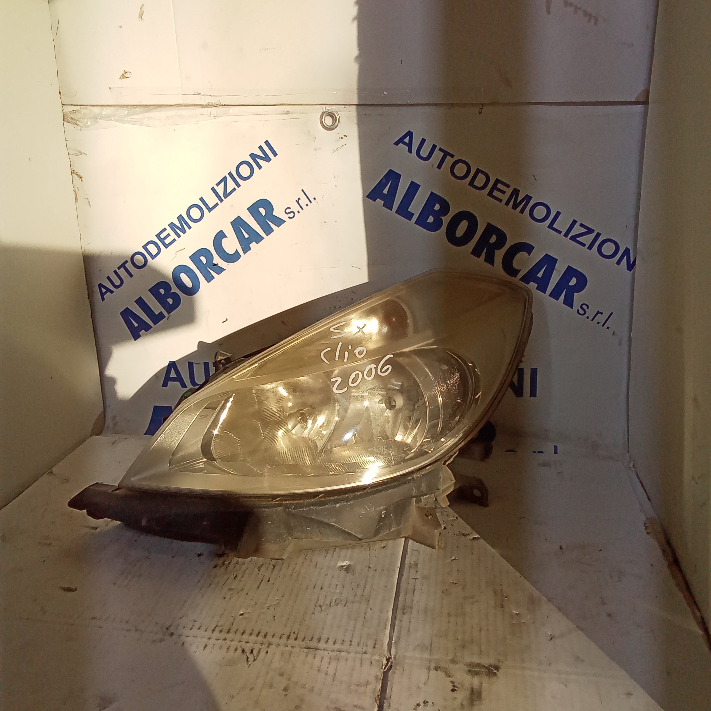 Fanale faro anteriore sinistro renault clio anno 2006