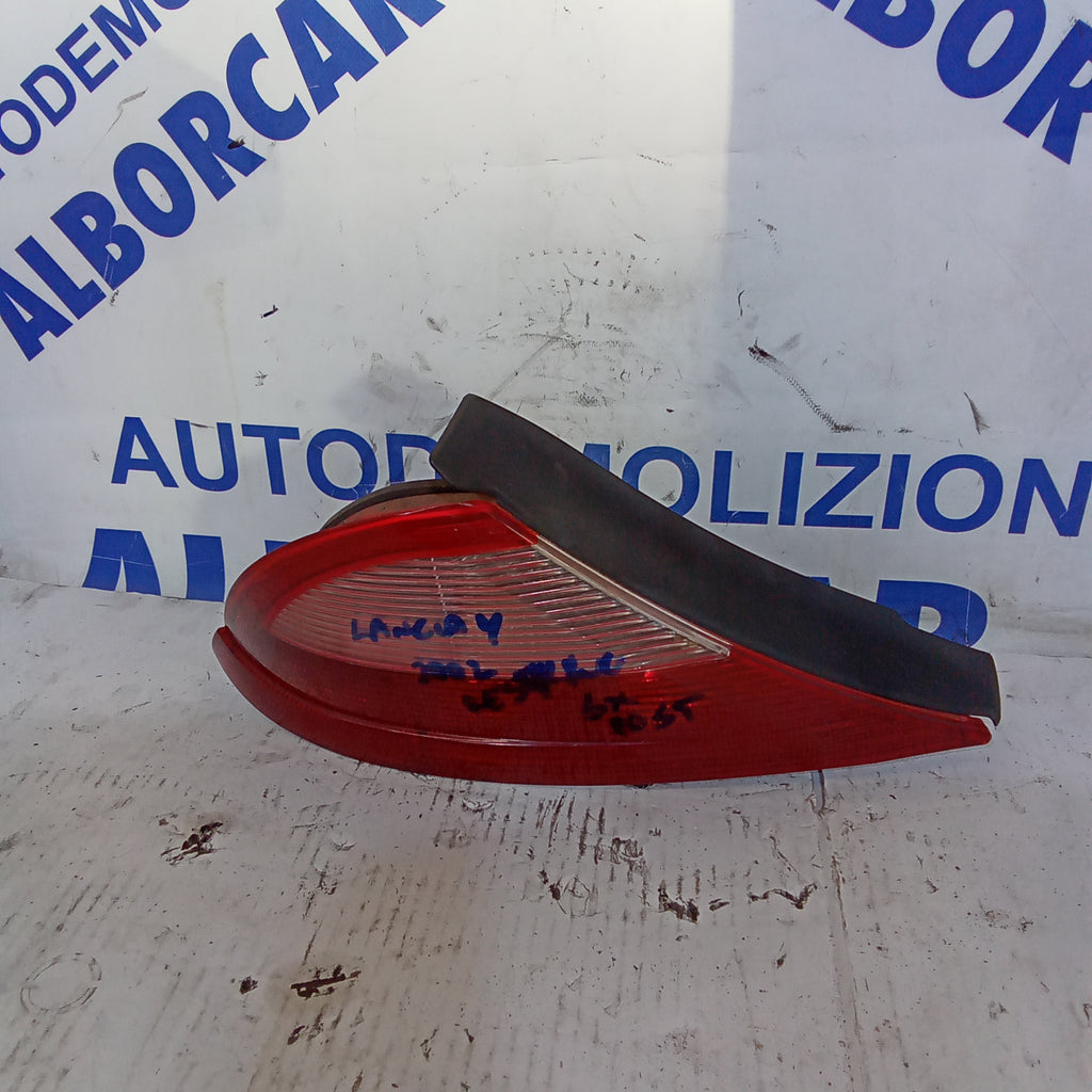 Faro trasero izquierdo Lancia Y restyling año 2002