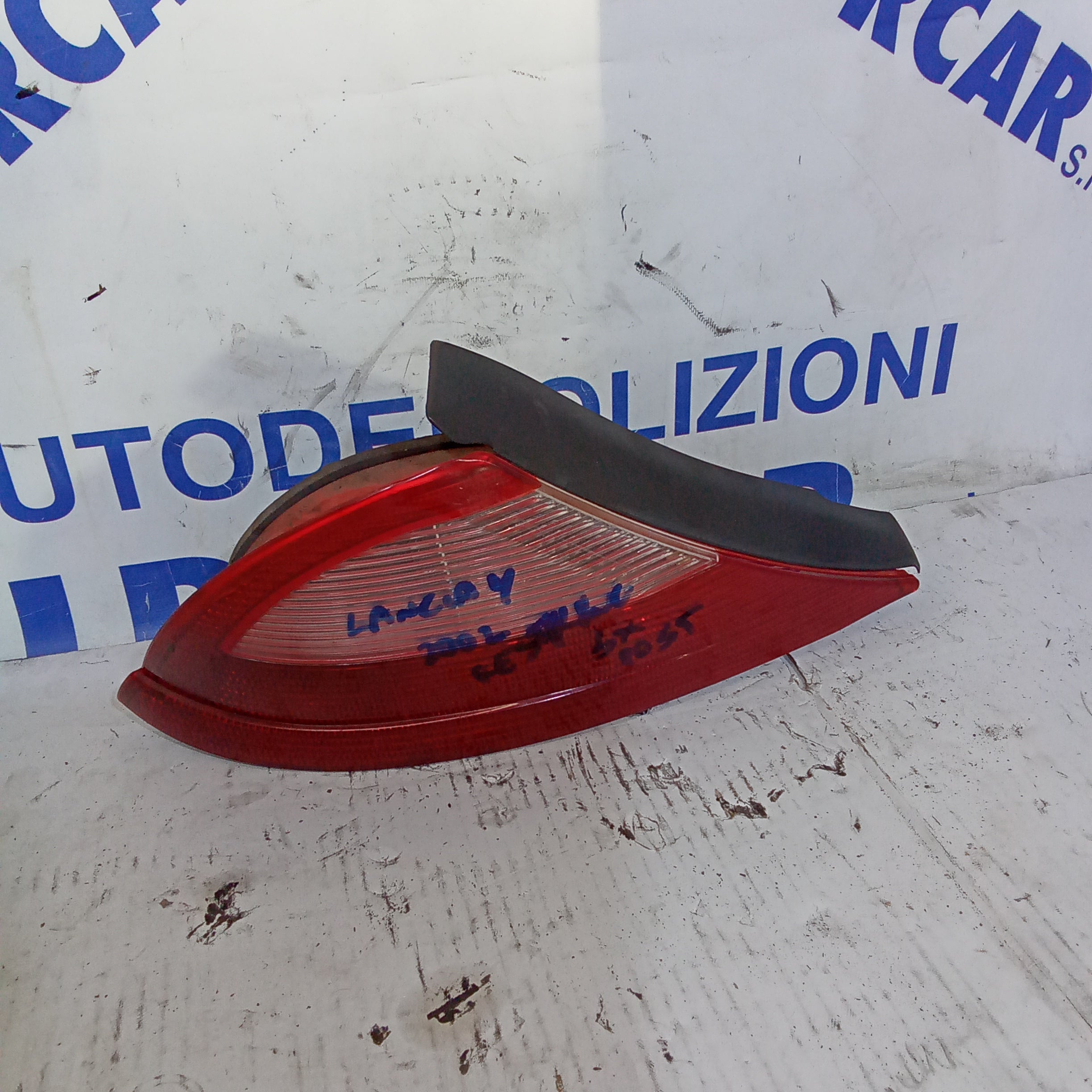Faro trasero izquierdo Lancia Y restyling año 2002