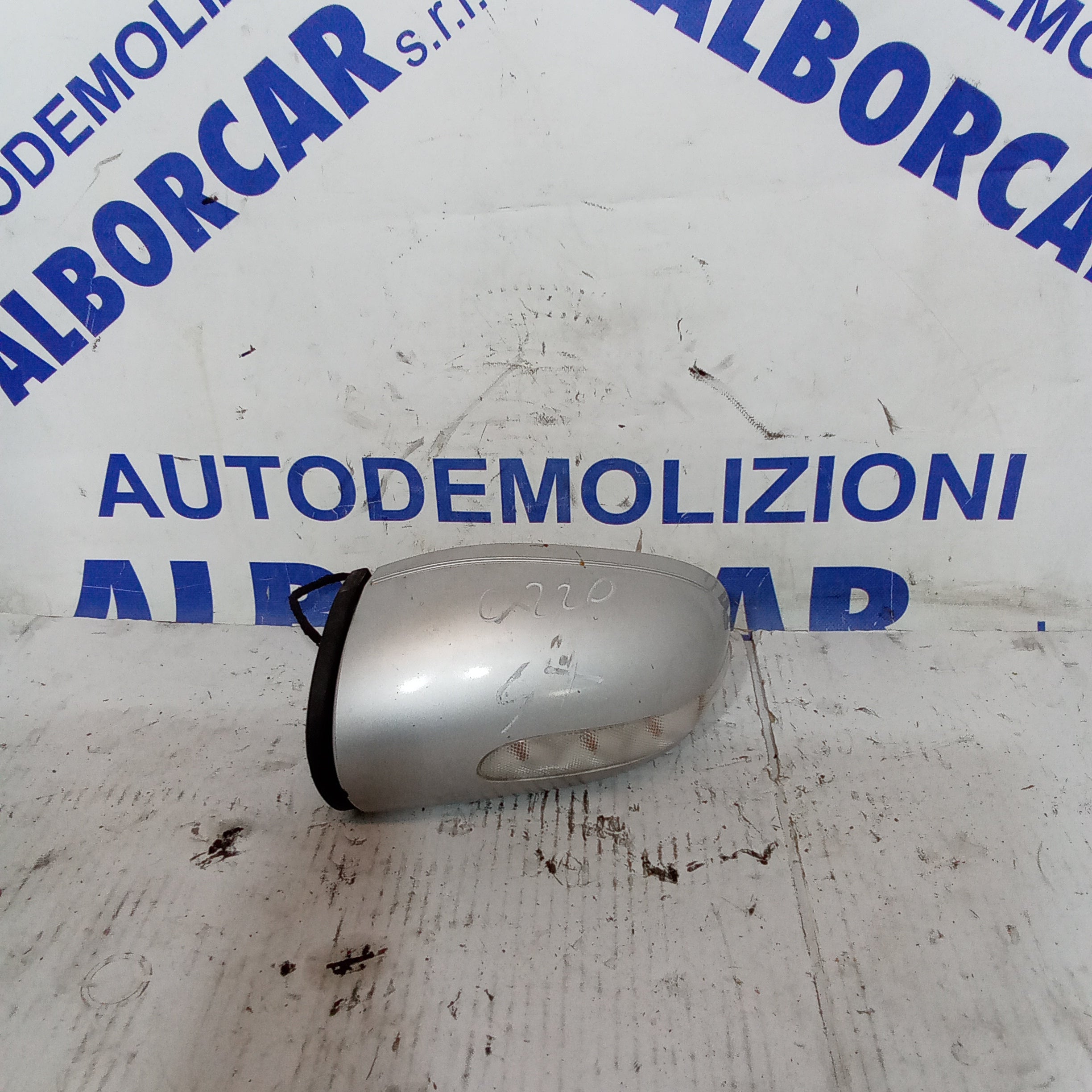 Specchietto retrovisore sinistro mercedes C220 anno 2002