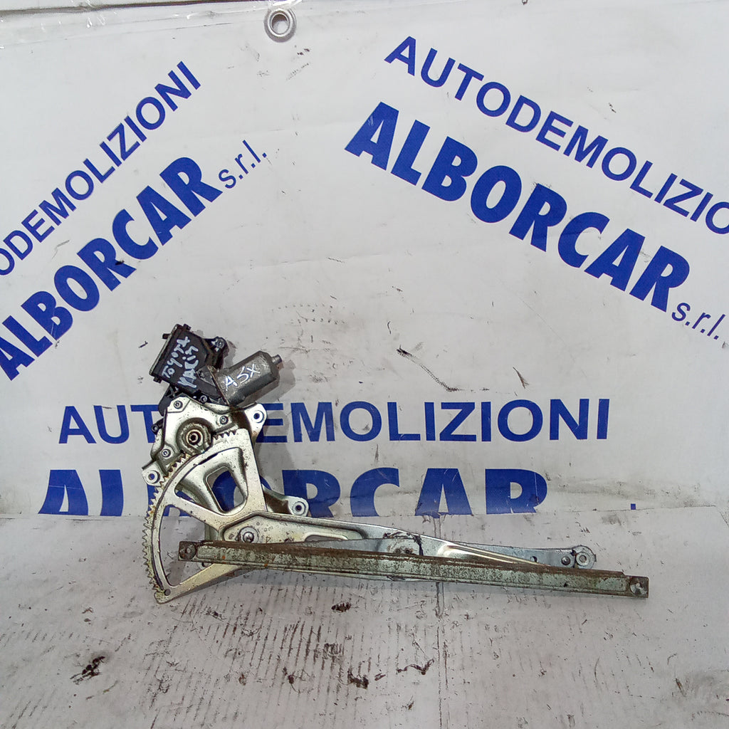 Alzavetro anteriore sinistro toyota yaris anno 2007