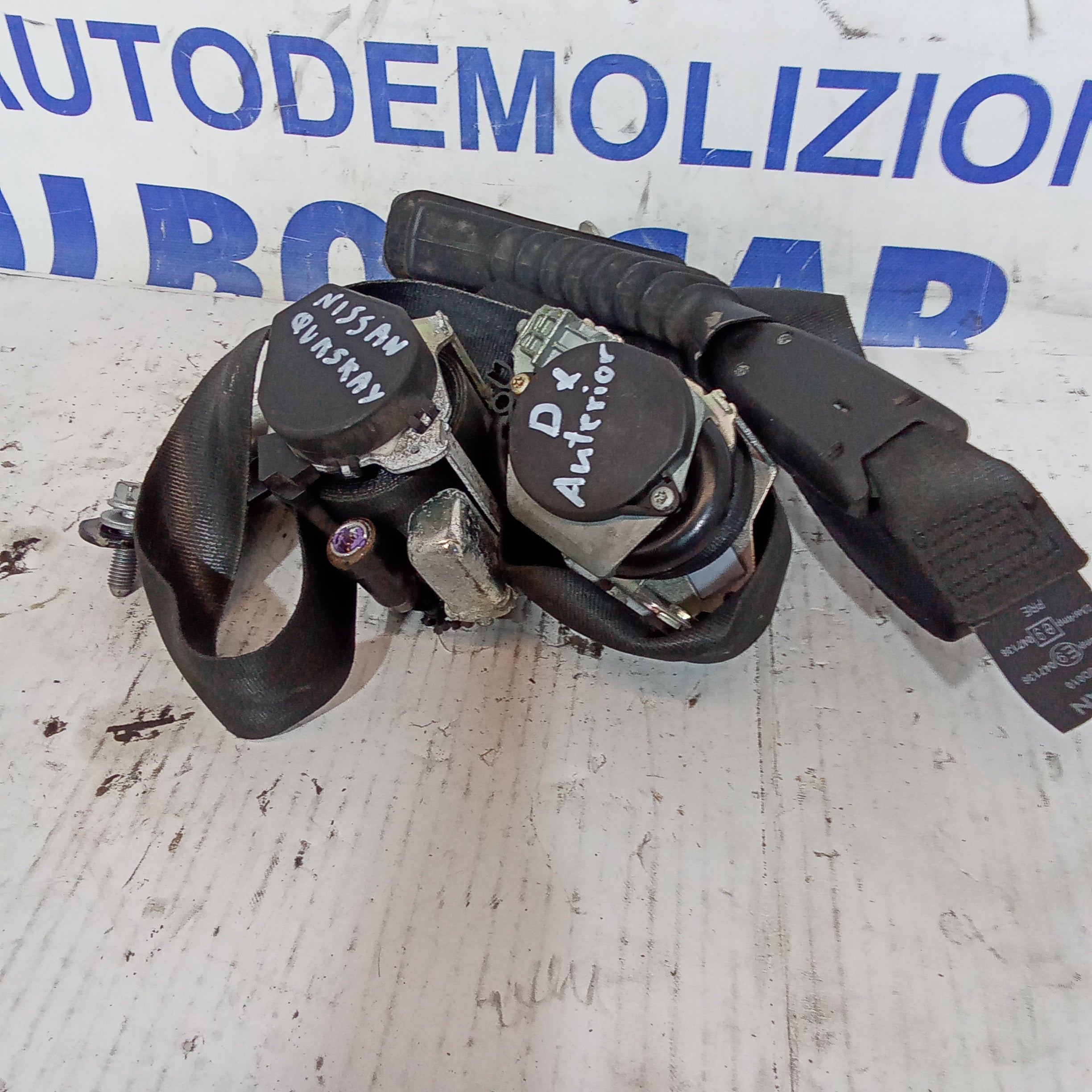 Cinture di sicurezza anteriori nissan quasqhai anno 2010