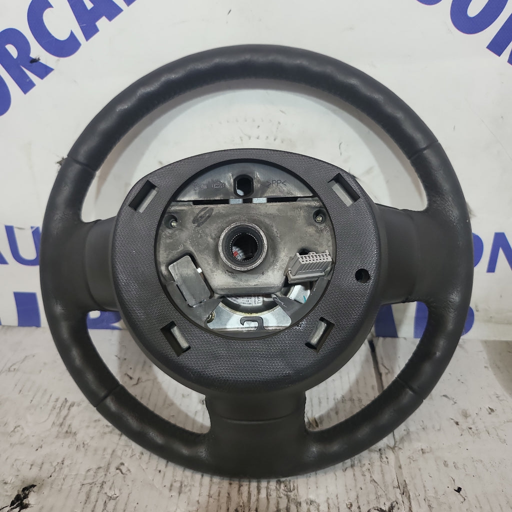 Volante nissan micra 2005
