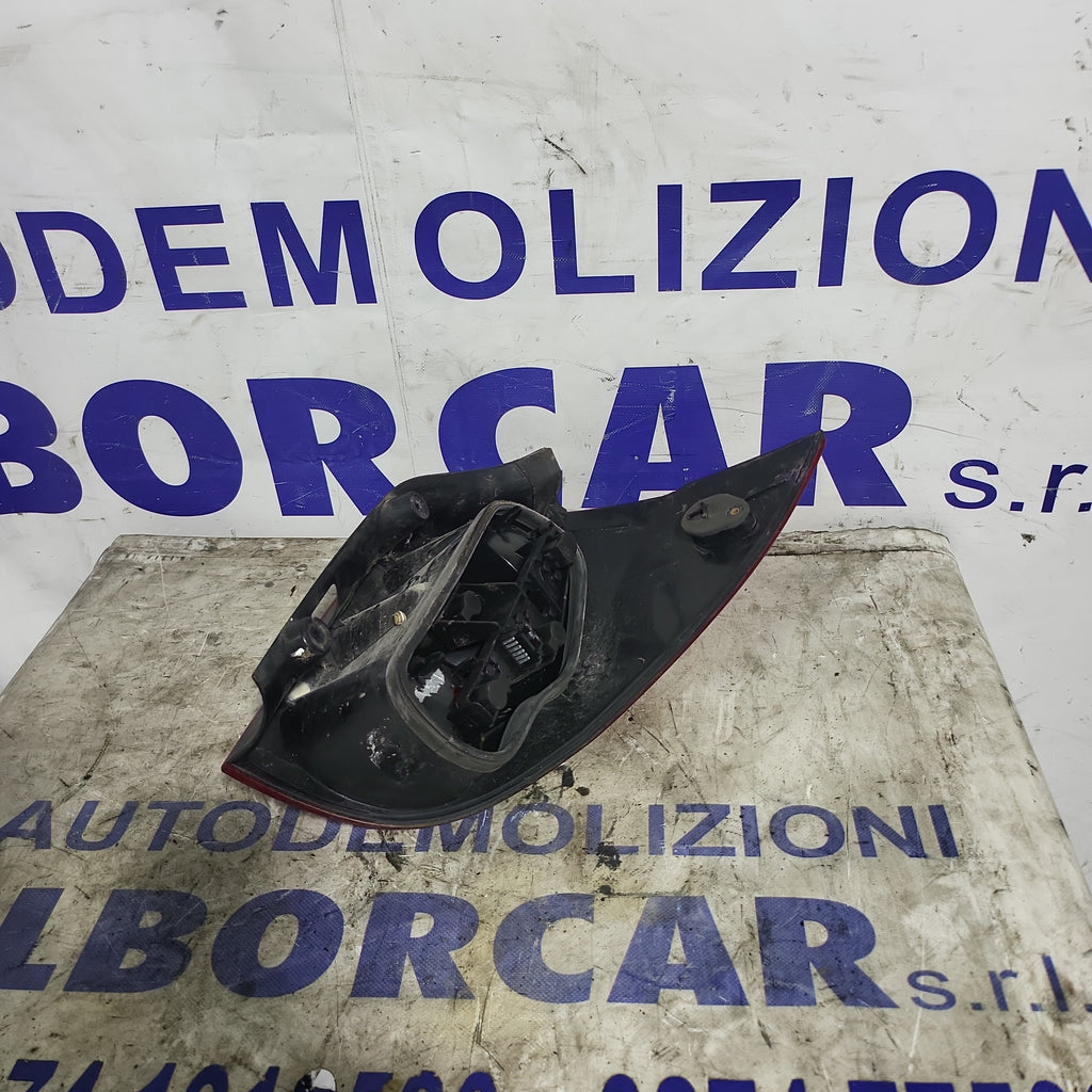Faro Nissan Primera año 2003 izquierdo