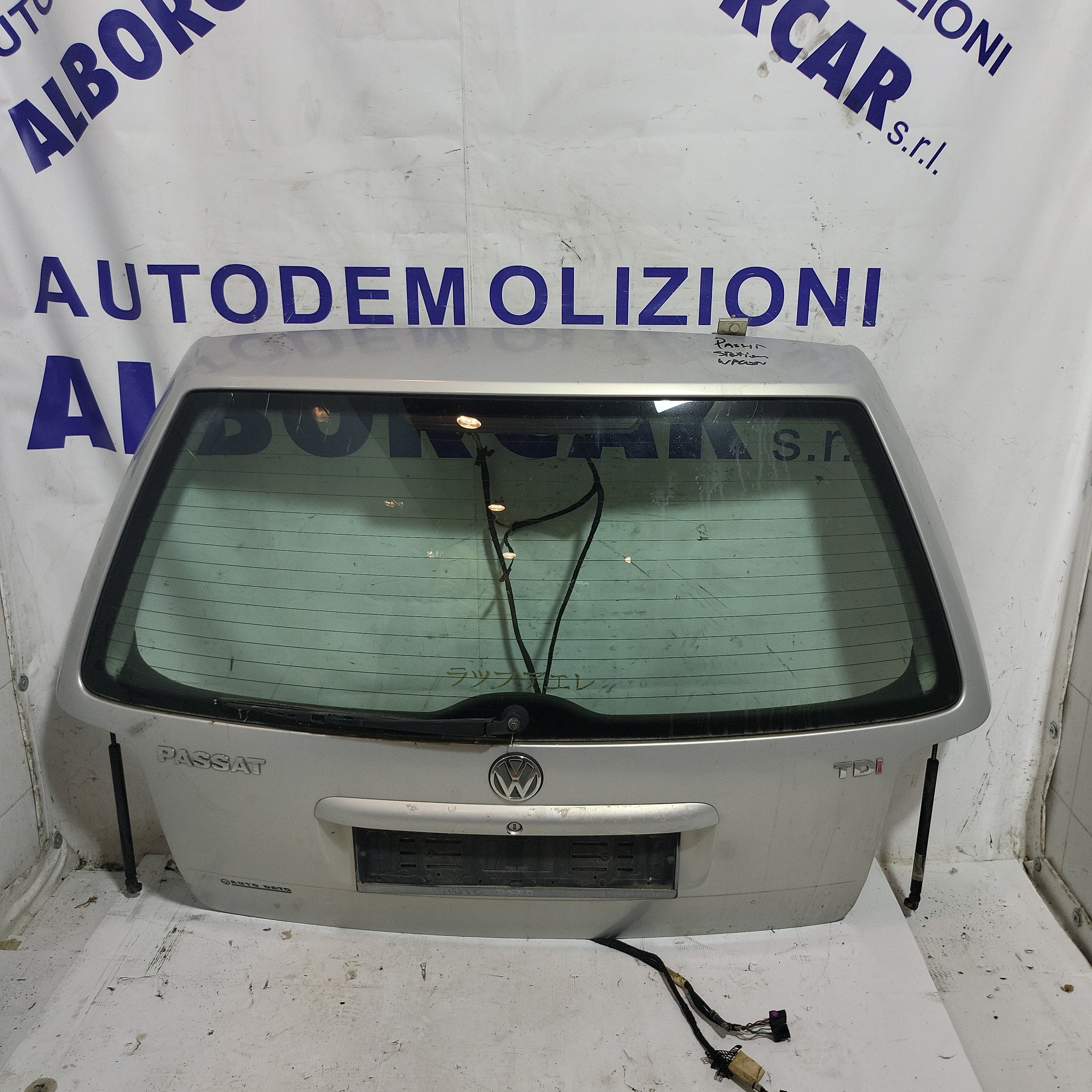 Cofano posteriore vw passat sw anno 2004