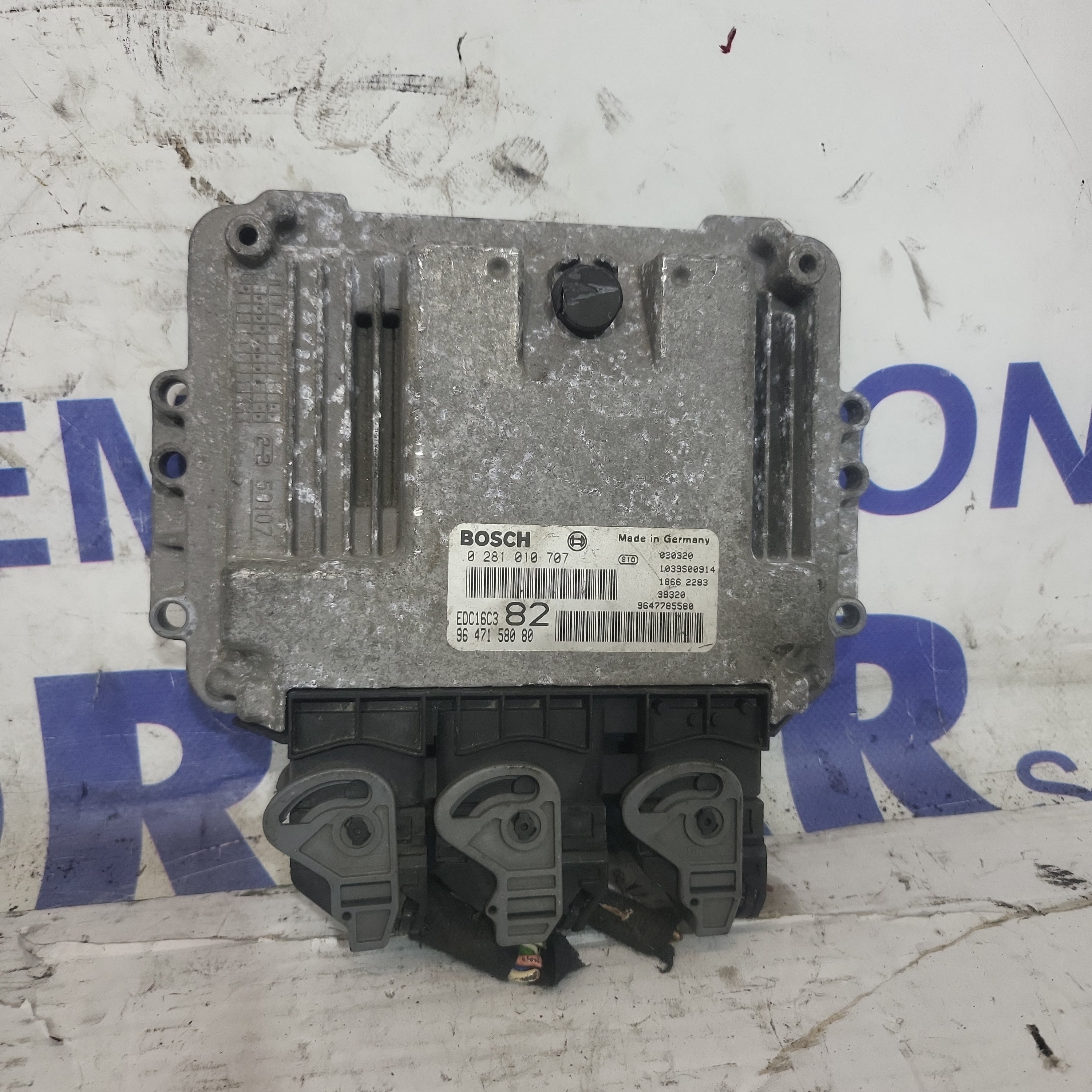 Unidad de control de motor Peugeot 206 1.4 HDI cód: 0281010707