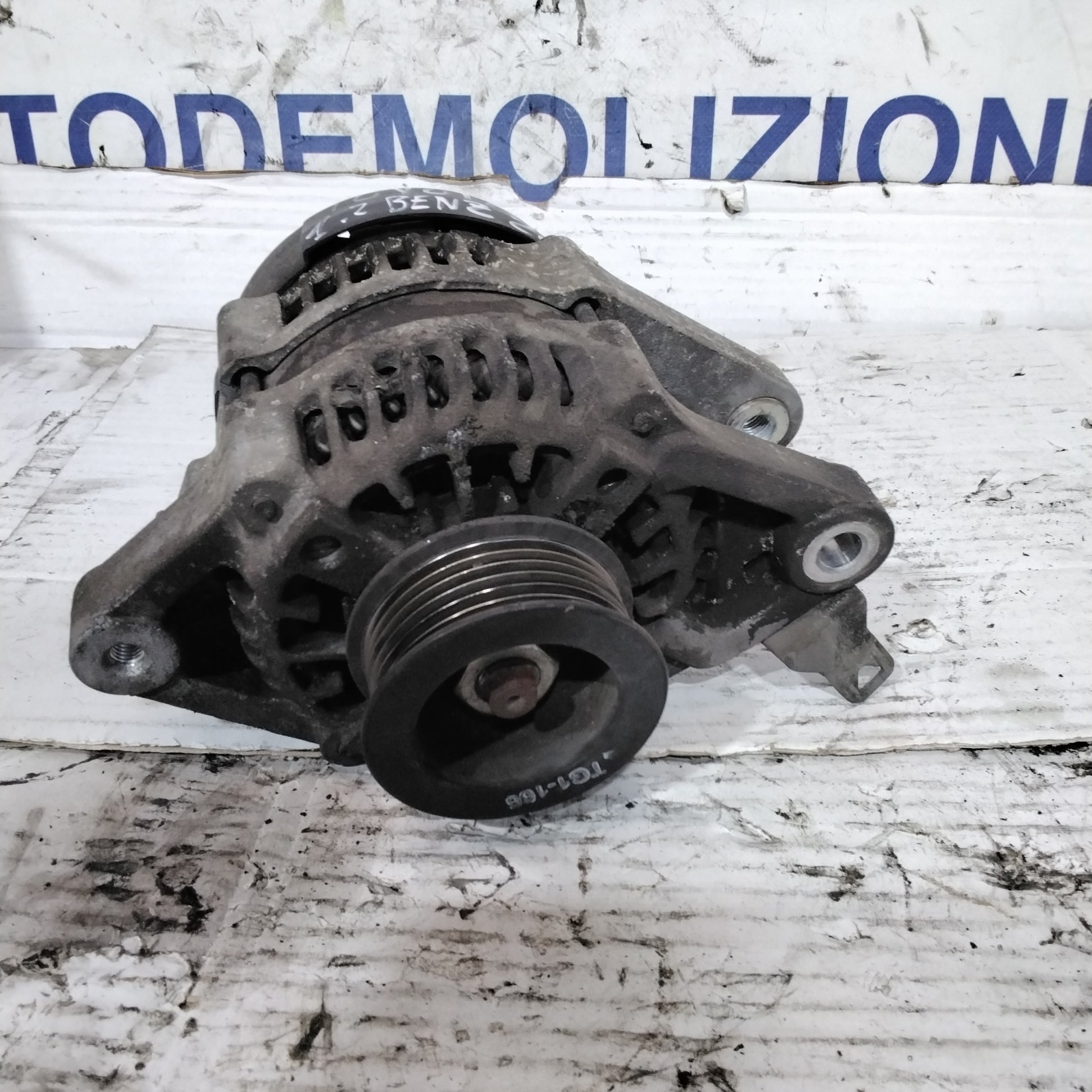 Alternatore toyota yaris 1.2 benzina