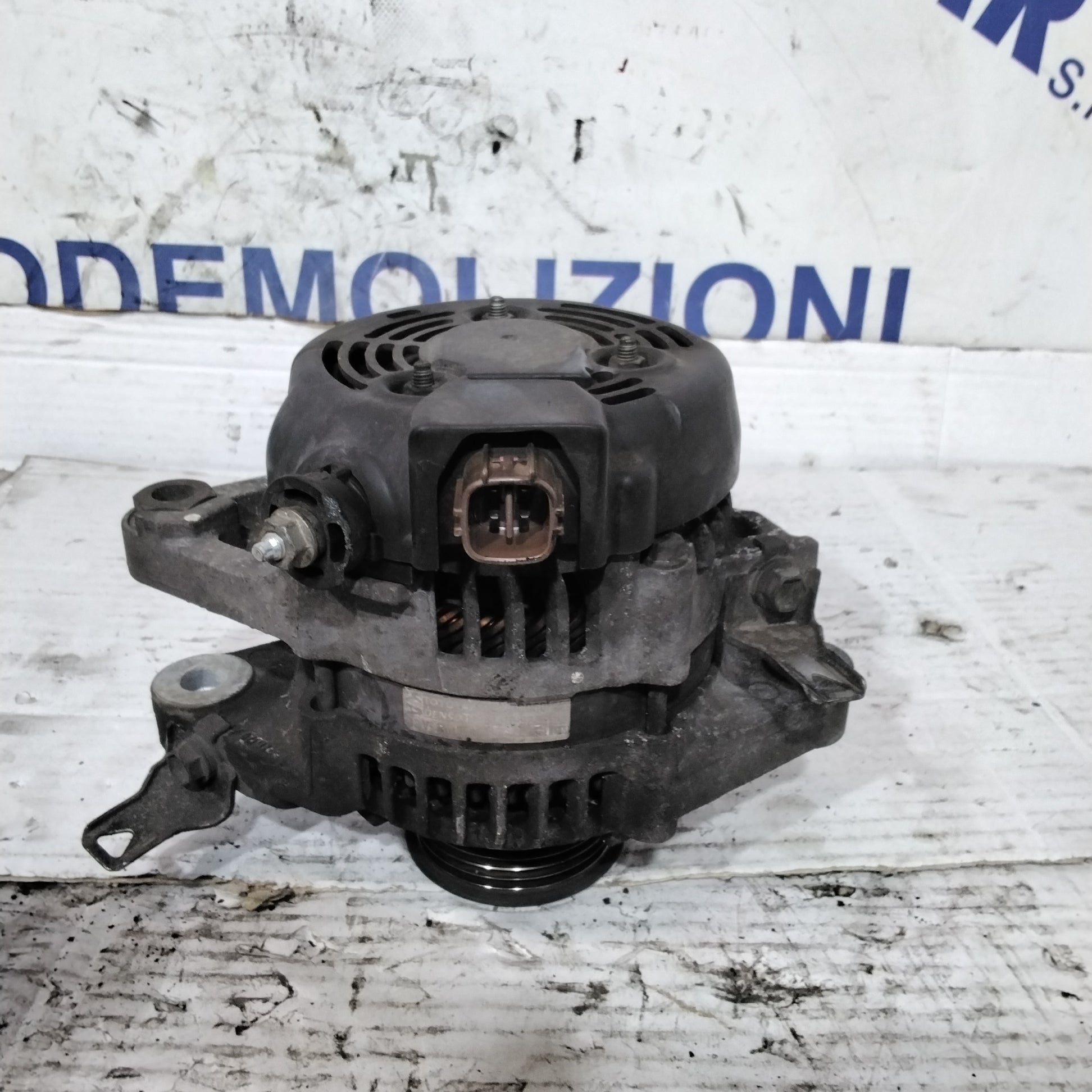 Alternatore toyota yaris 1.2 benzina