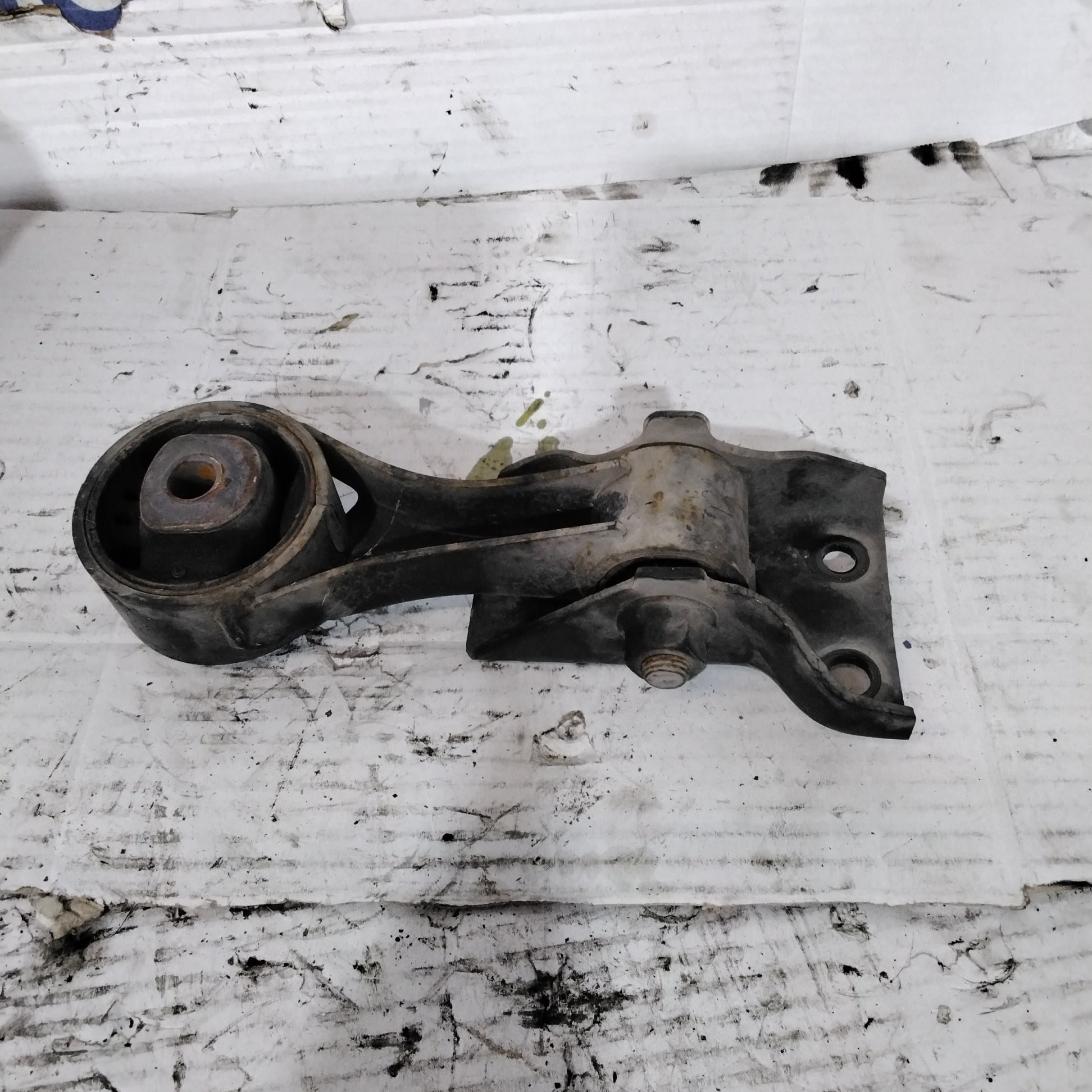 Soporte de motor Toyota Yaris 1.2 gasolina