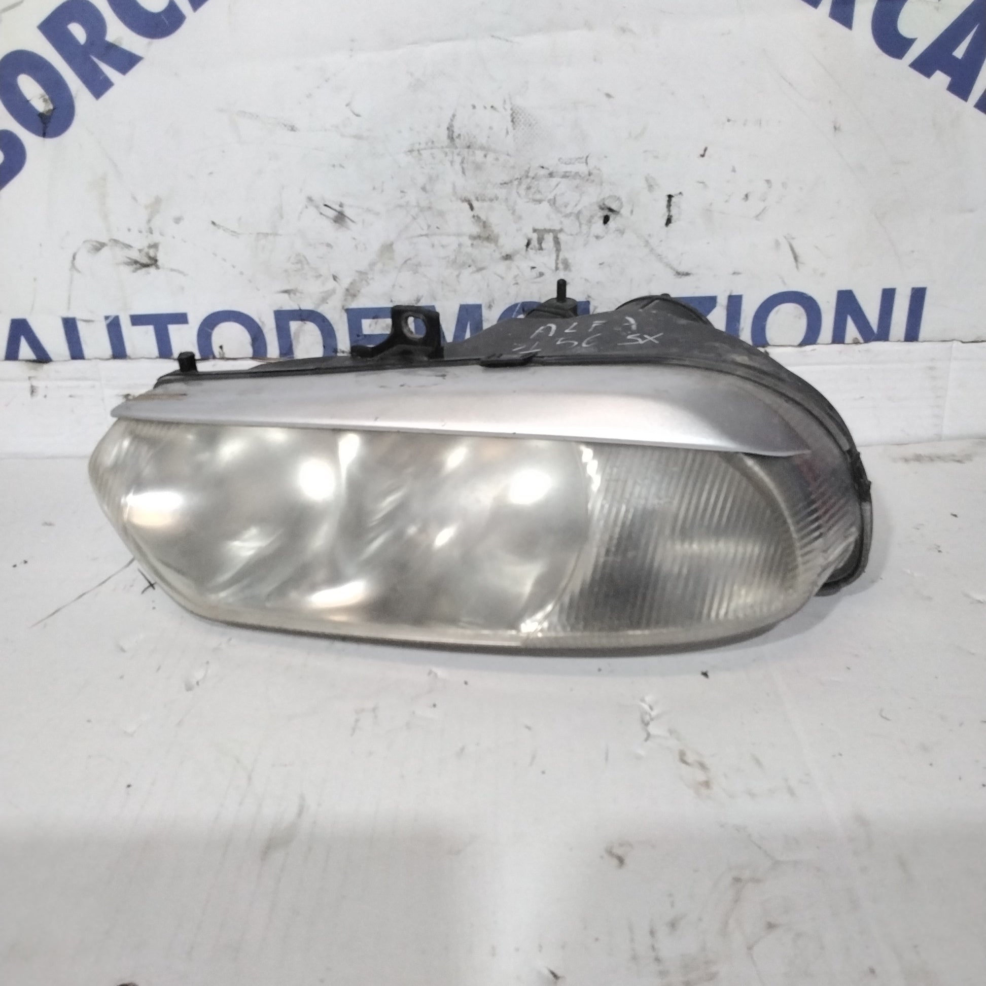 Alfa 156 left headlight/taillight