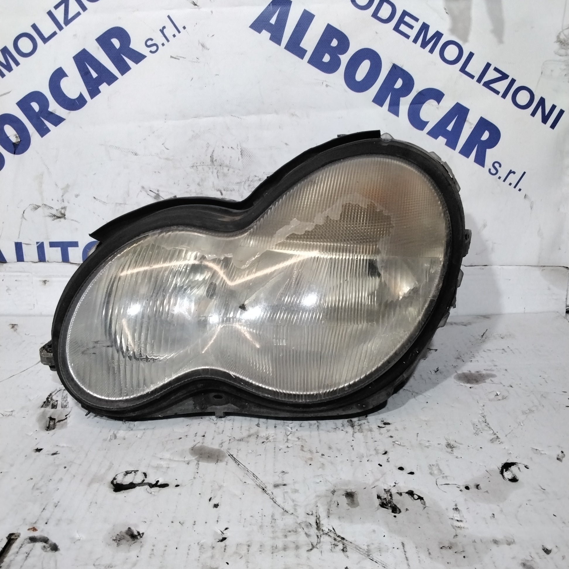 Left headlight/taillight Mercedes C220