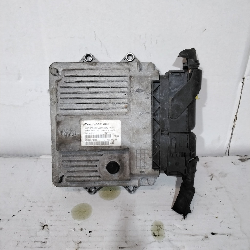Centralina motore fiat fiorino 1.3 mjt cod:51812866