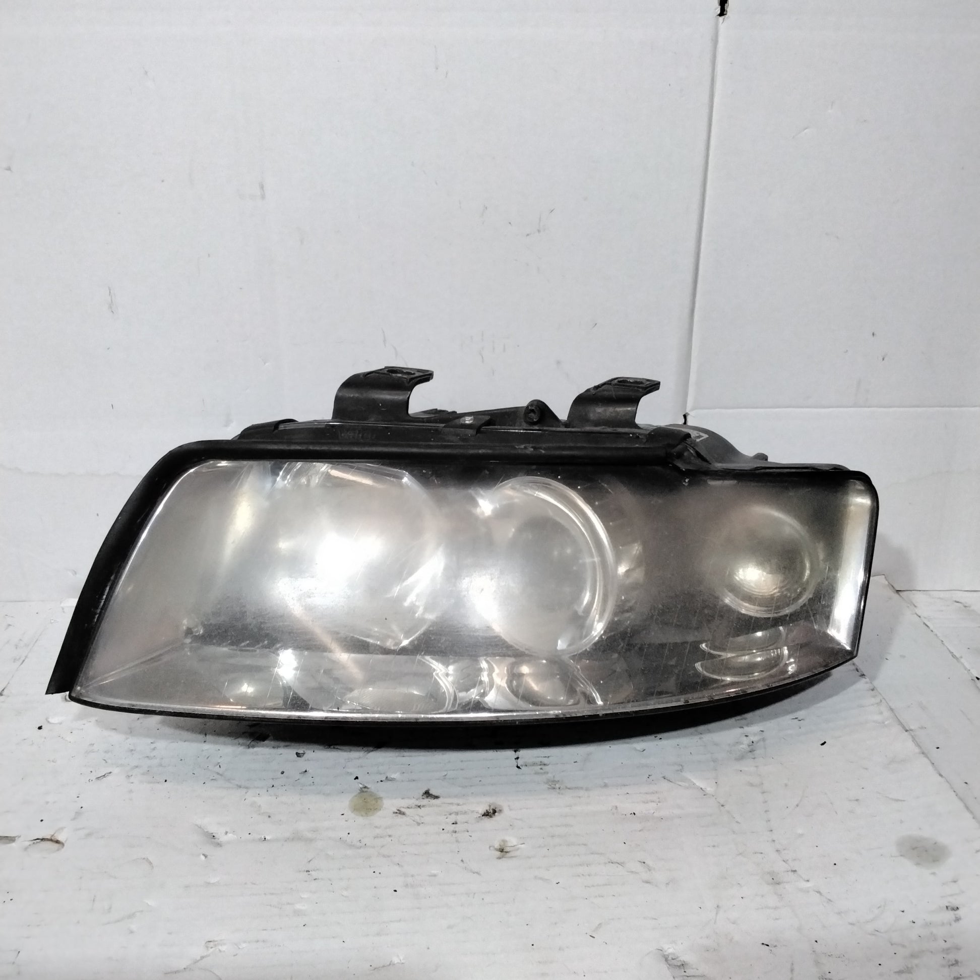Faro/fanale audi a4 berlina sinistro