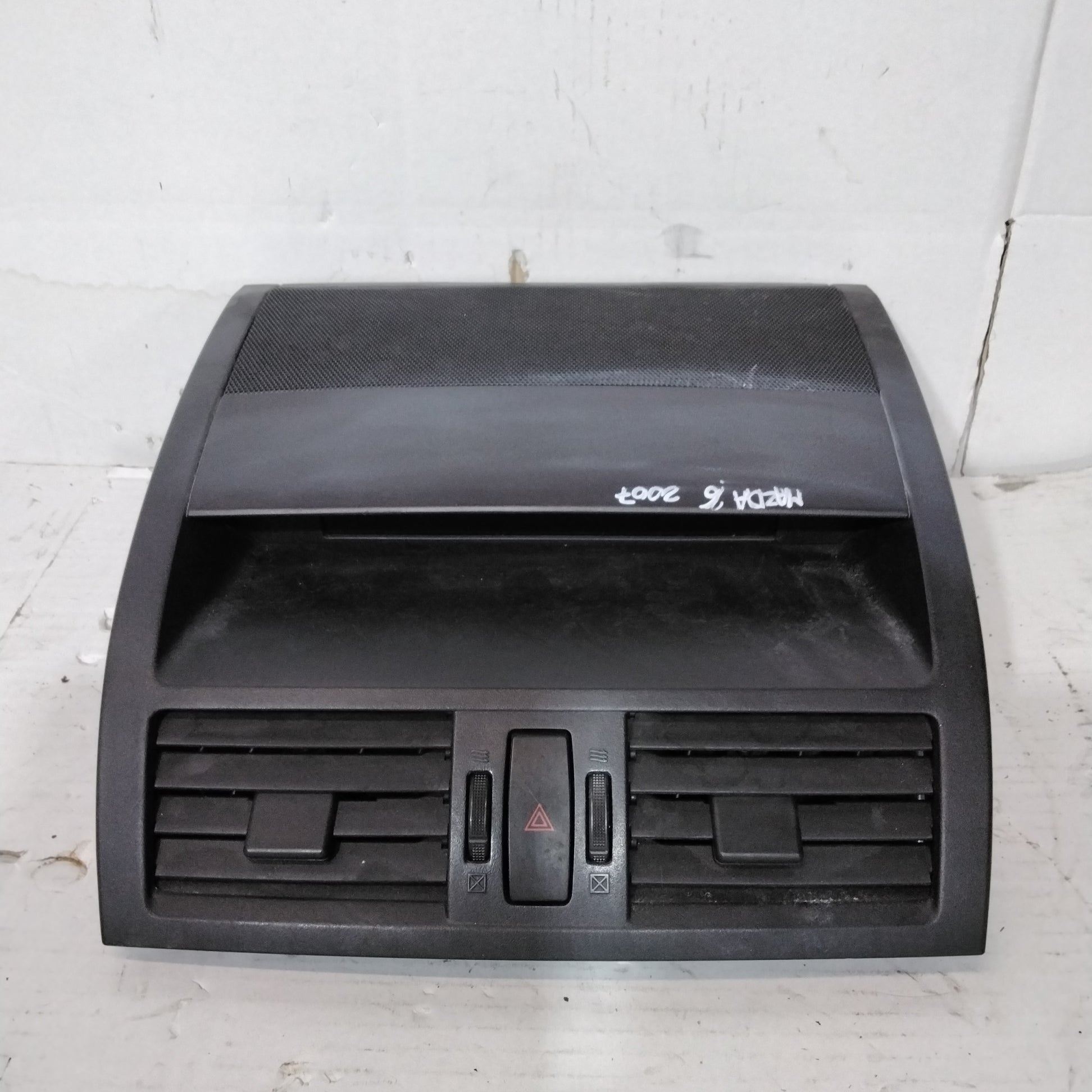 Consola central Mazda 6 2007