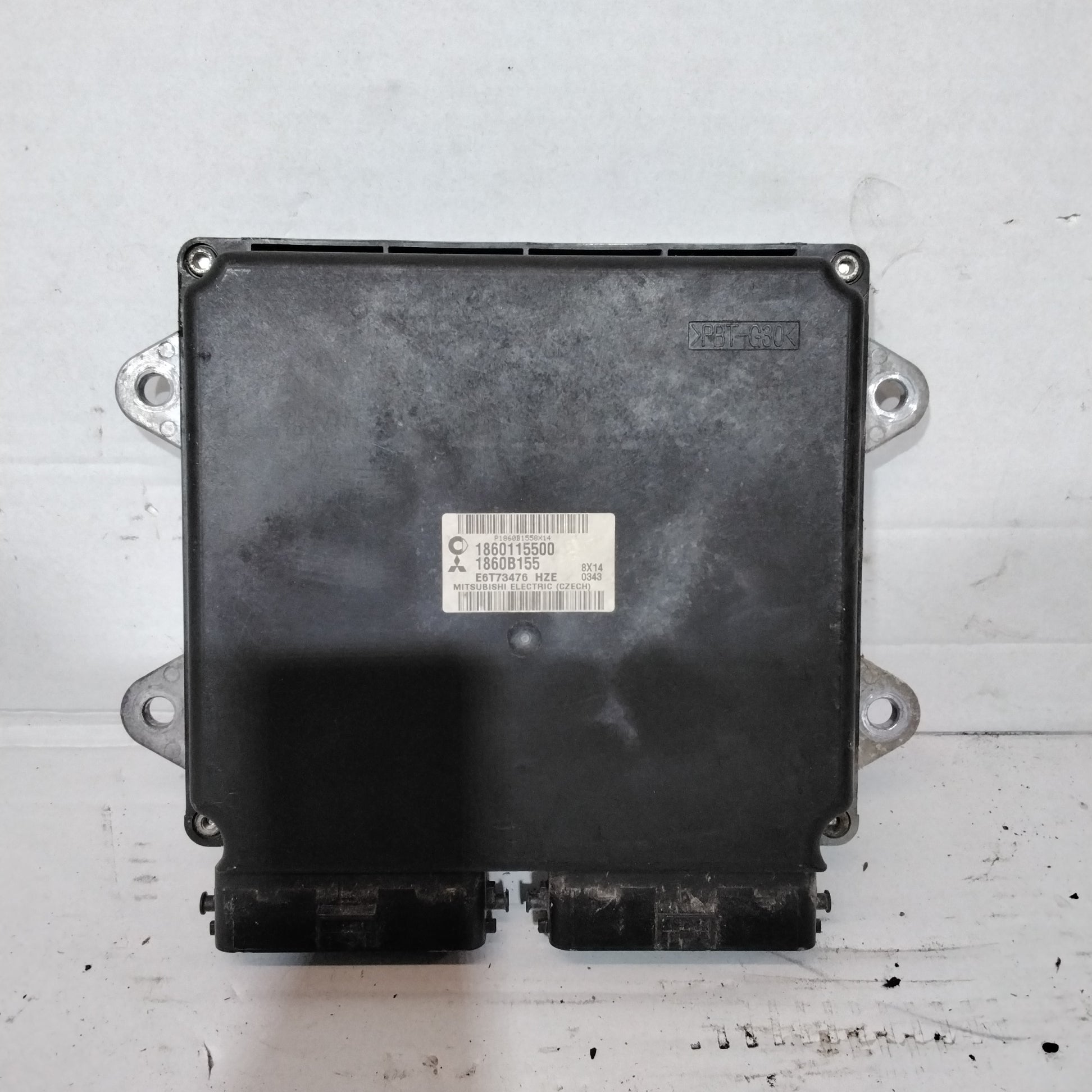 Centralina motore mitsubishi colt cod:1860115500