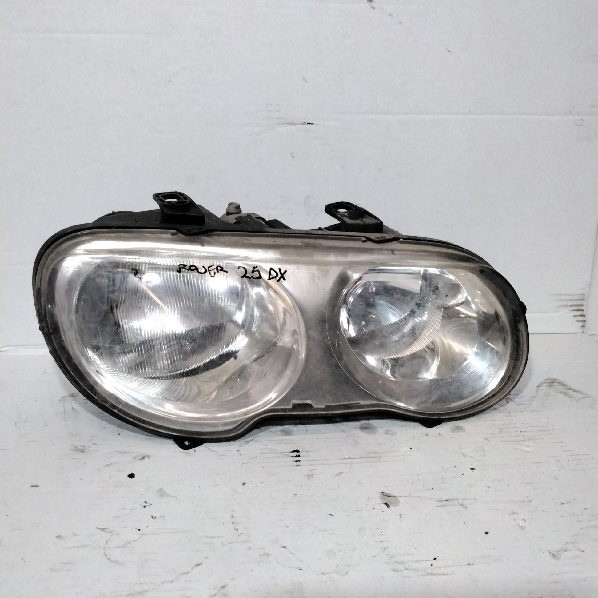 Rover 25 right headlight/taillight