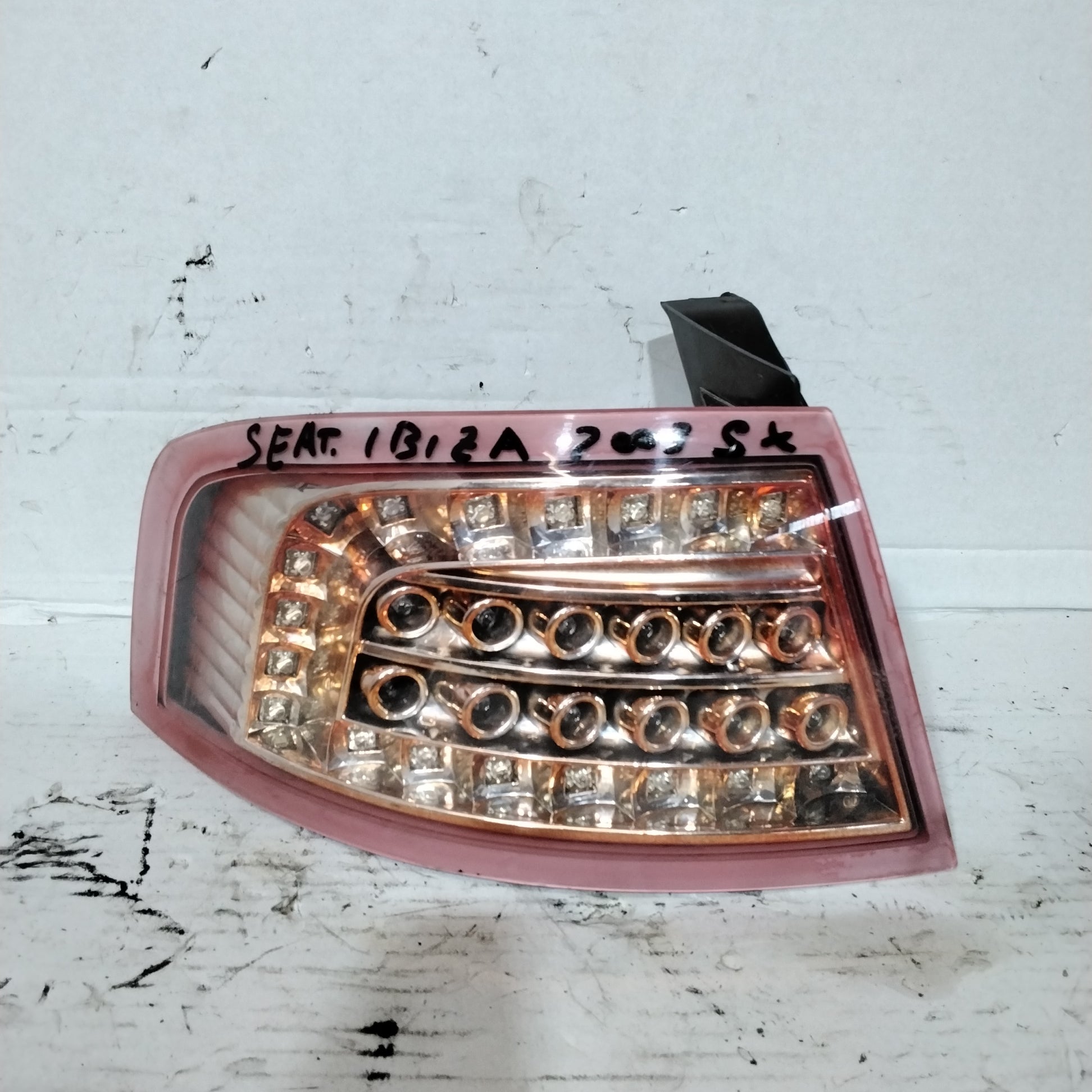 Left outer taillight Seat Ibiza 2003