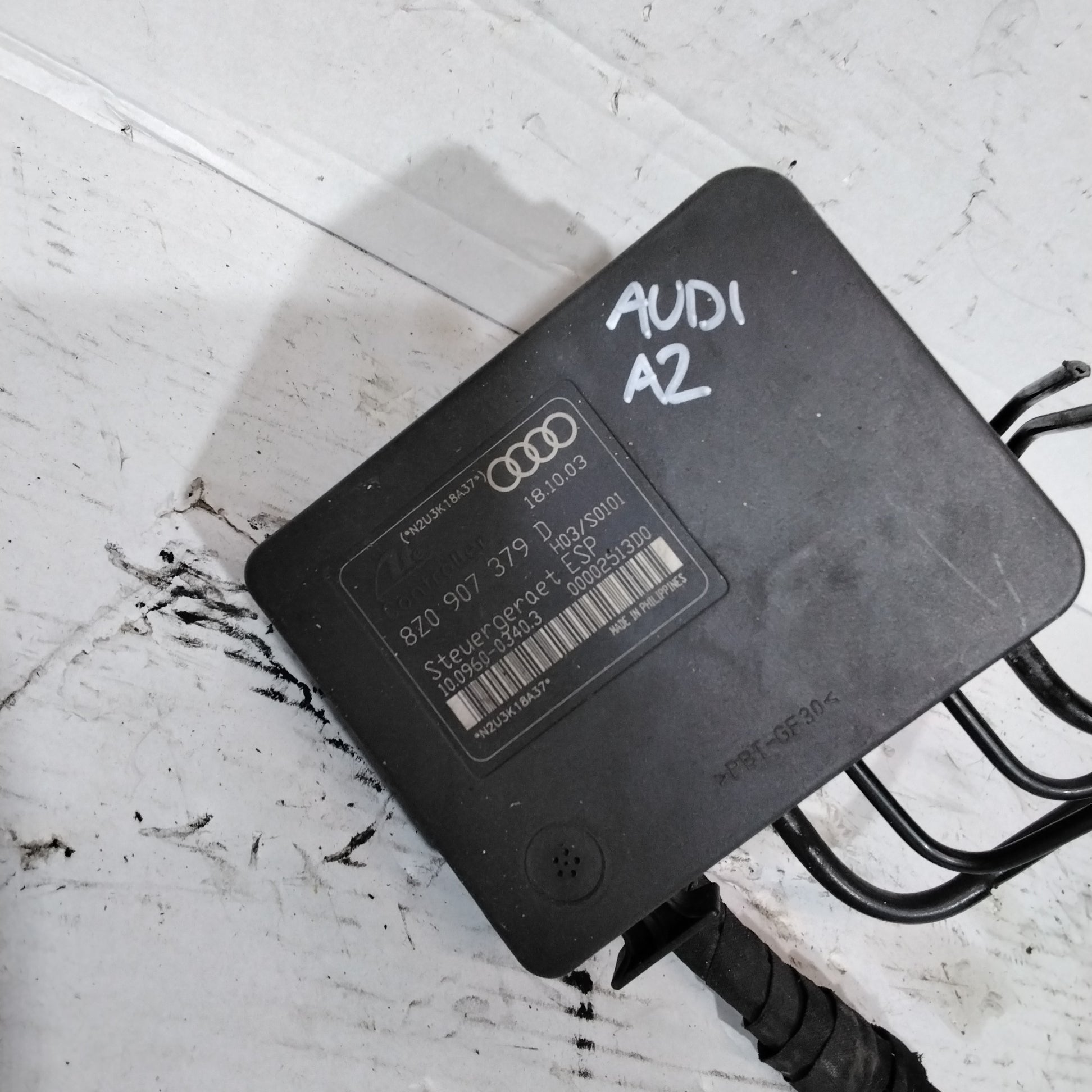 ABS pump Audi A2 code: 8Z0907379D