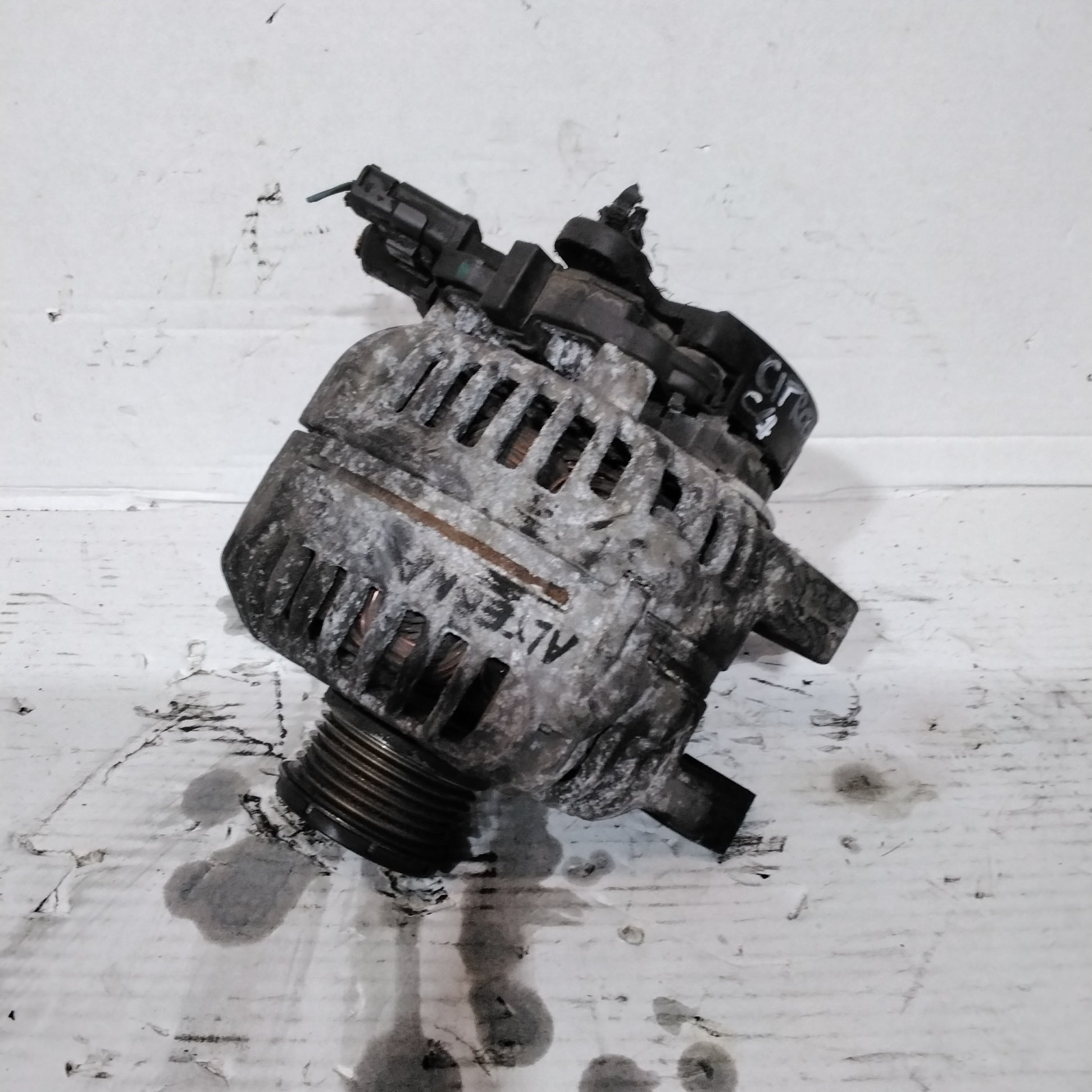 Alternator Citroen C4 1.6 HDI
