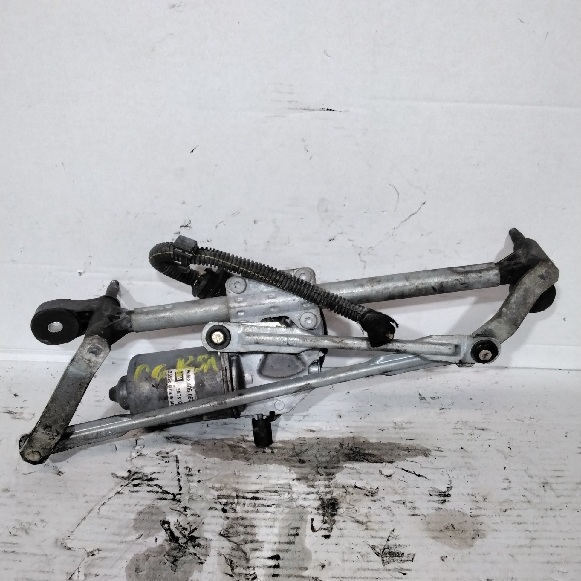 Front windshield wiper motor Opel Corsa