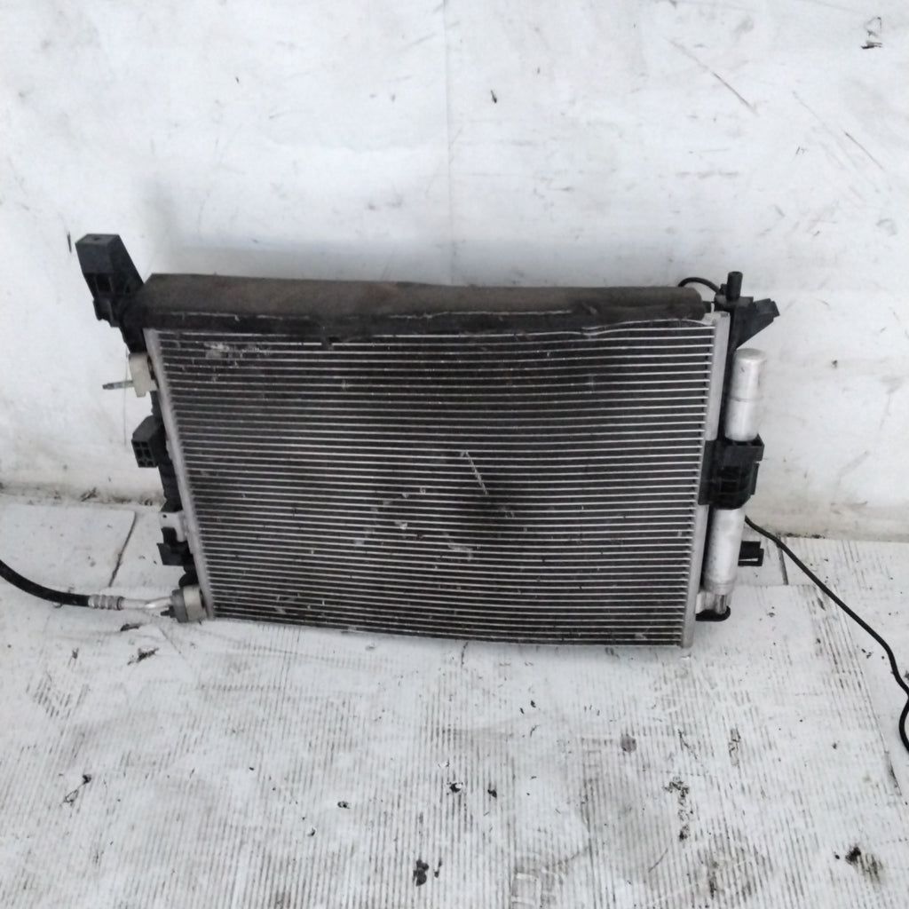 Radiatore completo ford kuga 2018
