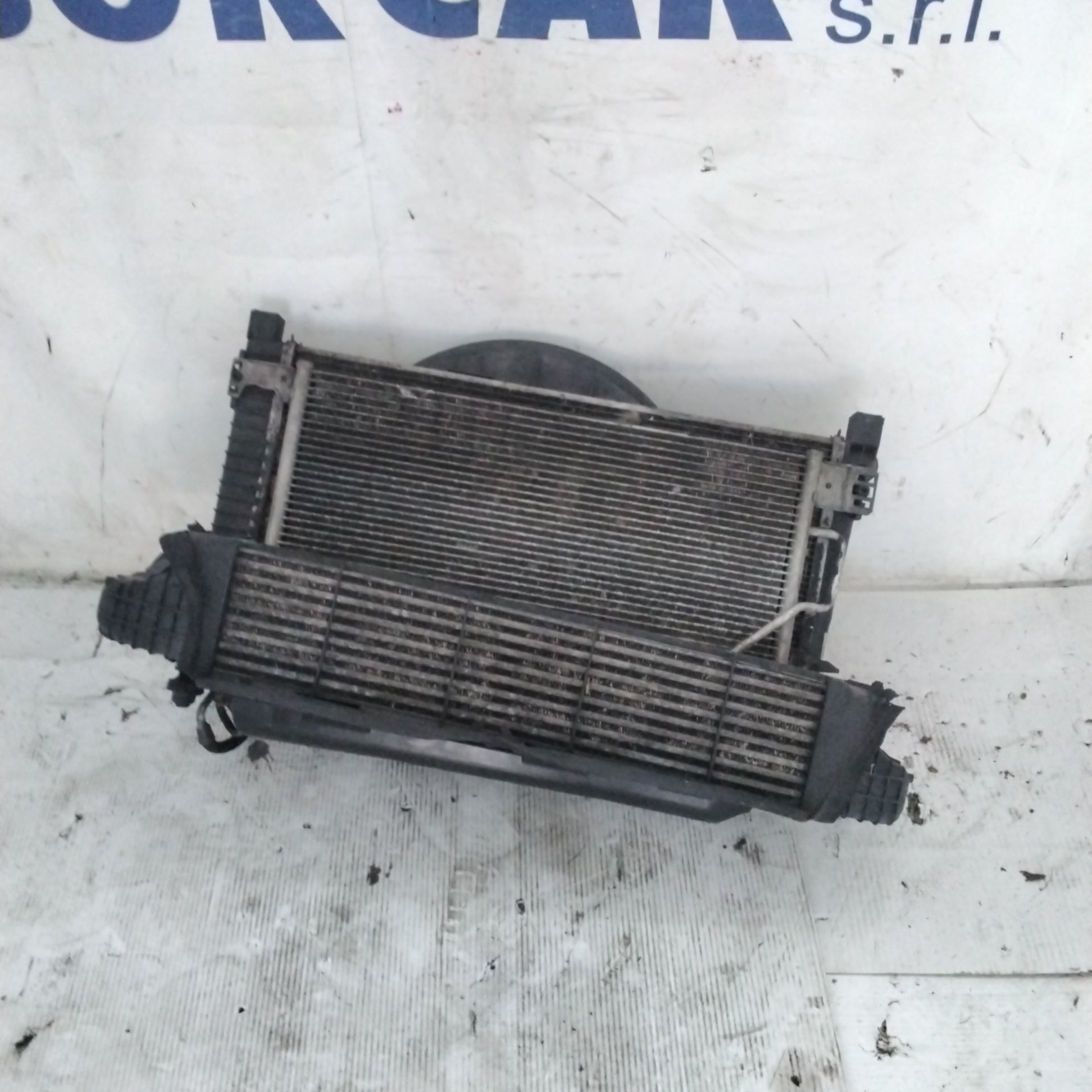 Radiatore completo mercedes C 220