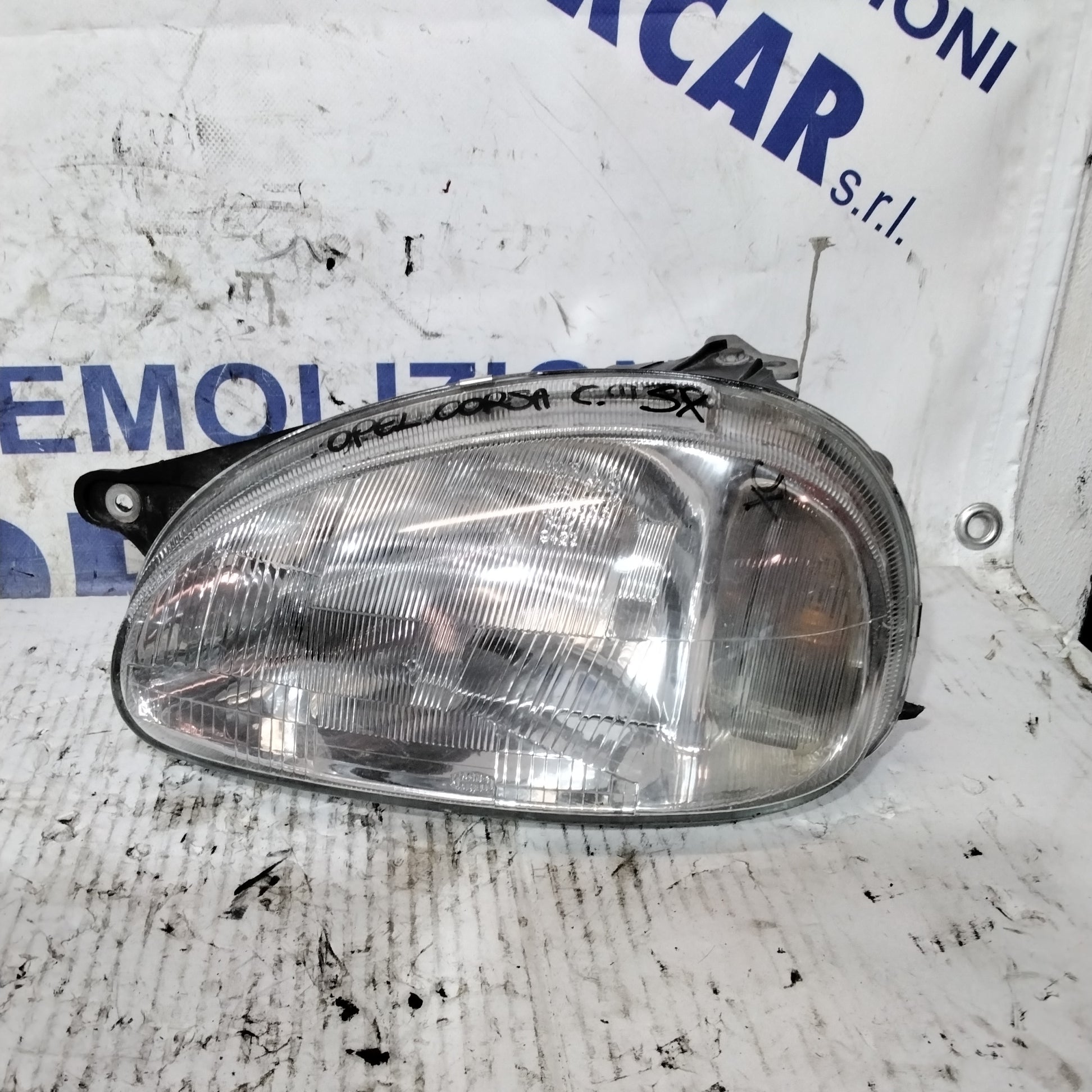 Faro/fanale opel corsa C sinistro