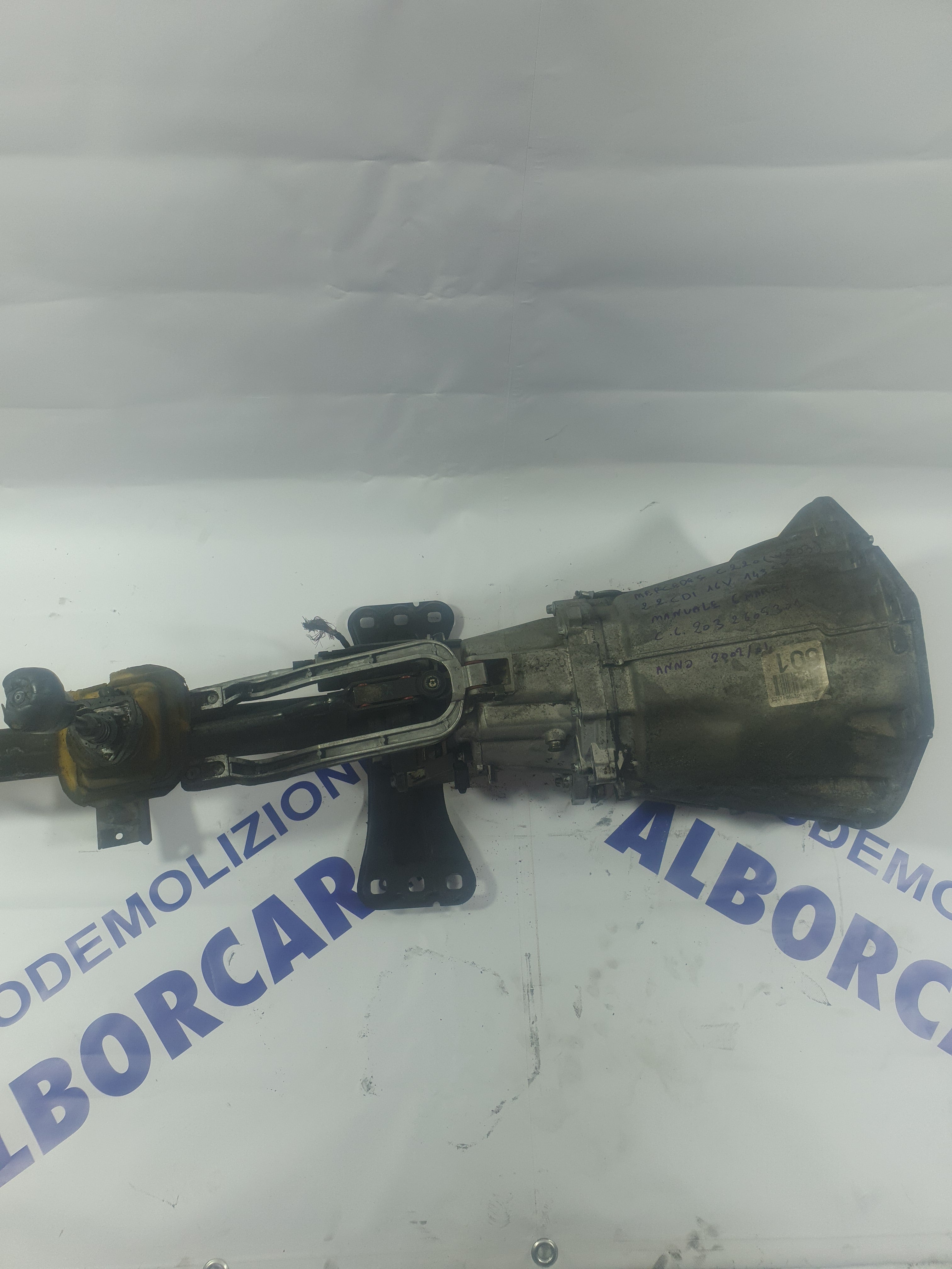 Mercedes C220 (w203) gearbox displacement: 2.2 CDI 16V 143hp 6-speed manual year: 2002/2004 code: 2032605301 (sf2)