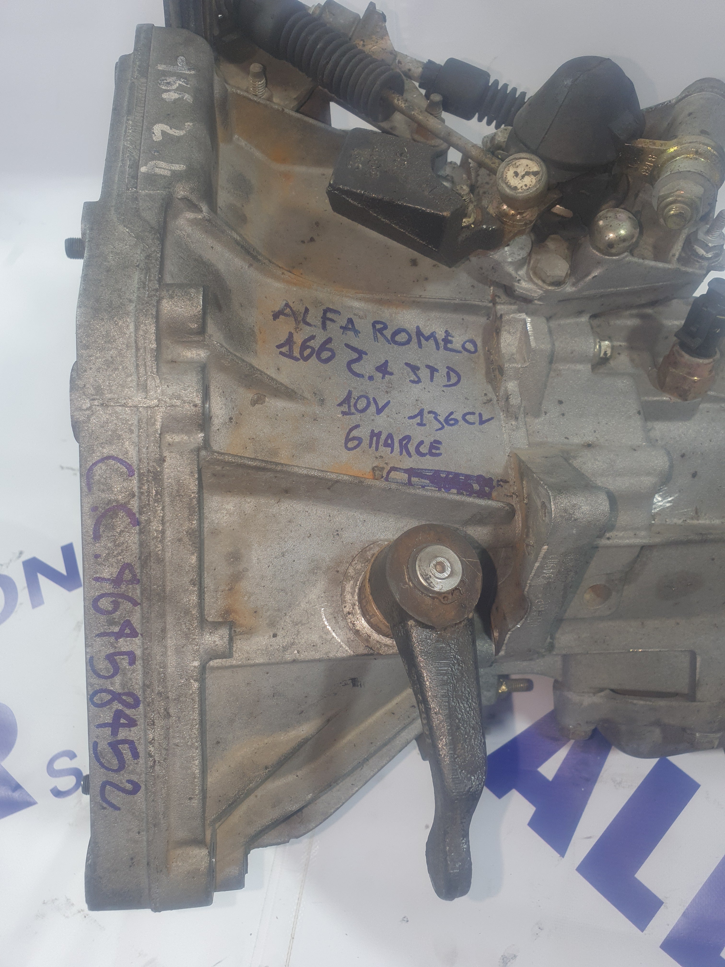 Alfa Romeo 166 2.4 jtd 10V 136CV 6-speed Manual Gearbox year: 2001 code: 46458452 (sf2)