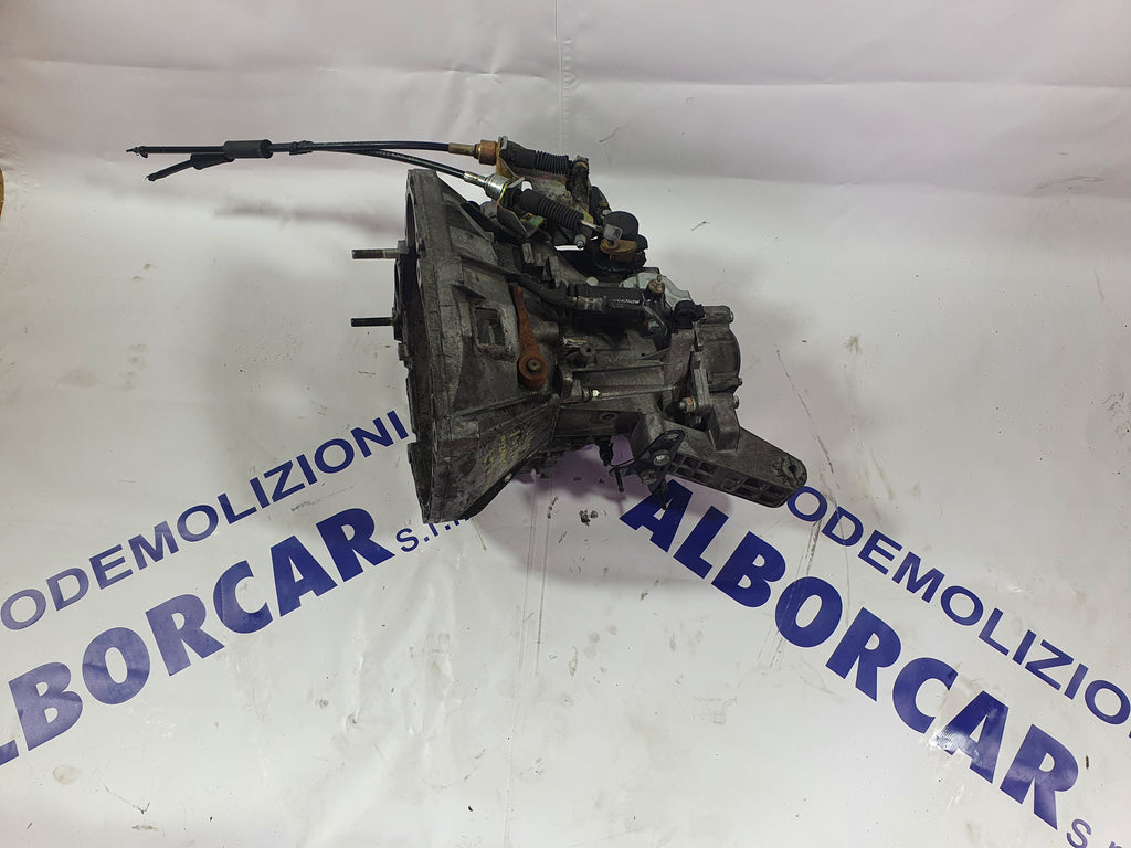Gearbox Alfa 147 first series manual 1.6 petrol year:2004 code: 46423429 (sf:2)