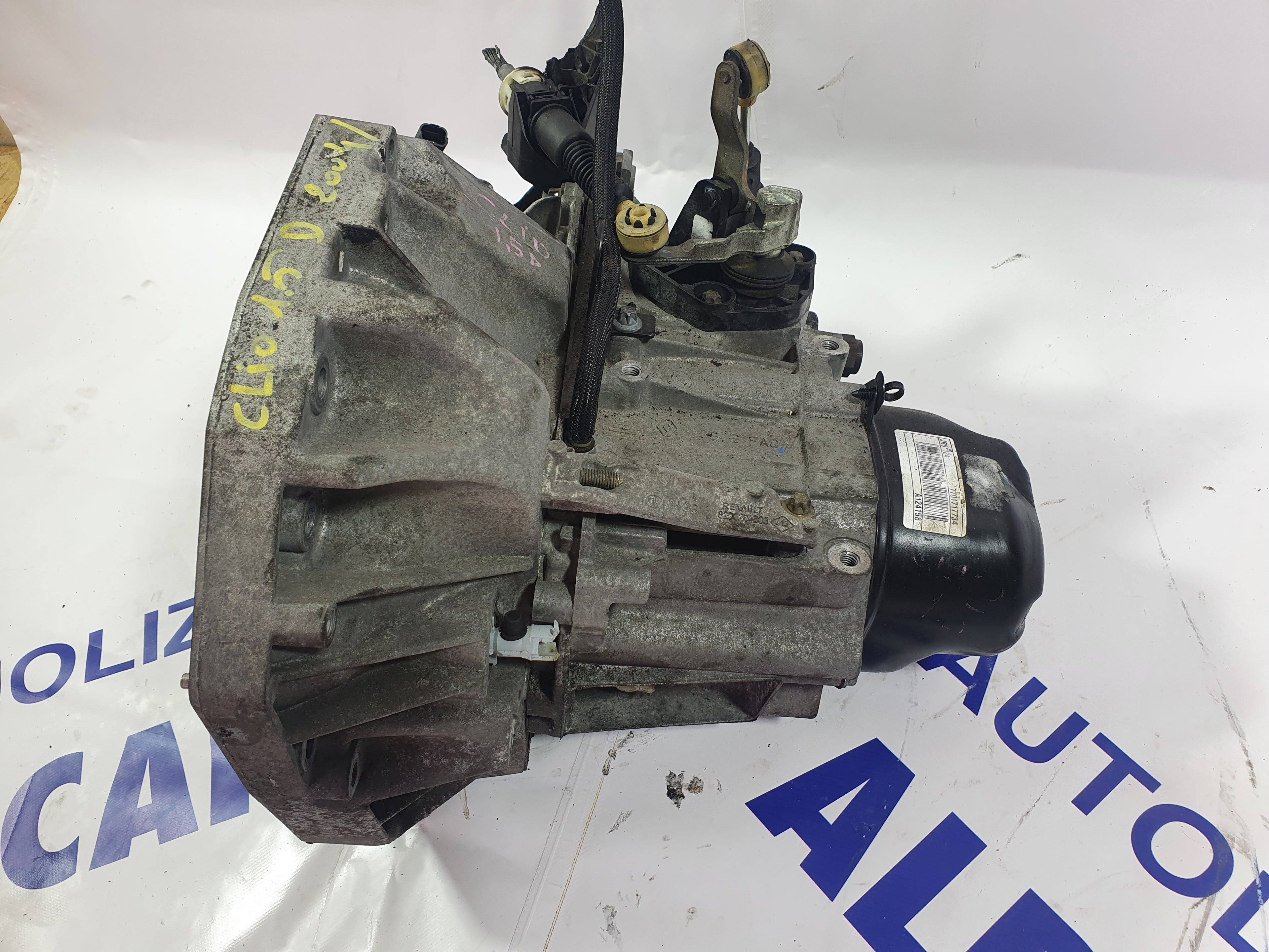 Renault Kangoo 1.5 D gearbox year 2004/2007 codes: 8200284803 (sf:2)