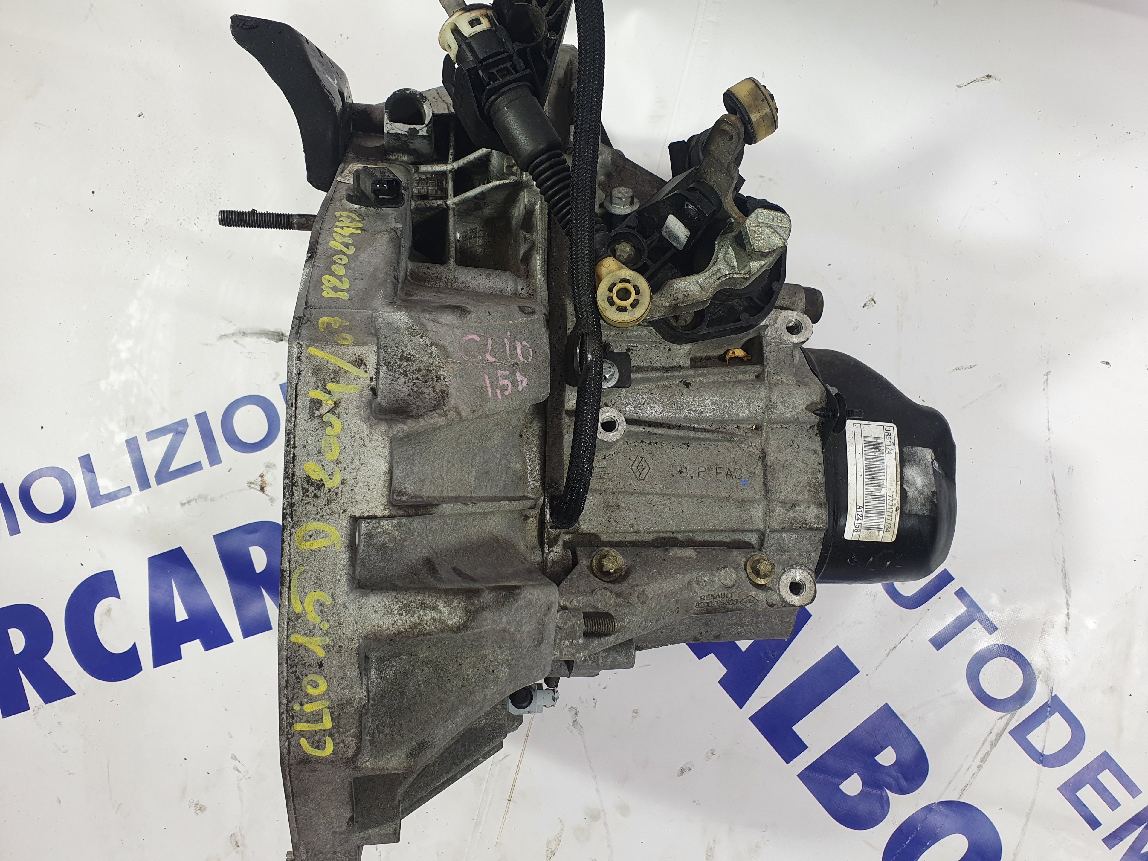 Renault Kangoo 1.5 D gearbox year 2004/2007 codes: 8200284803 (sf:2)