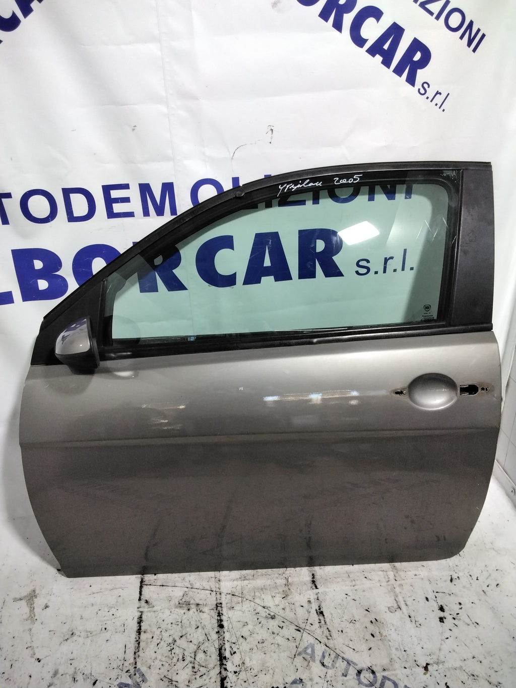 Puerta delantera izquierda Lancia Y 2005