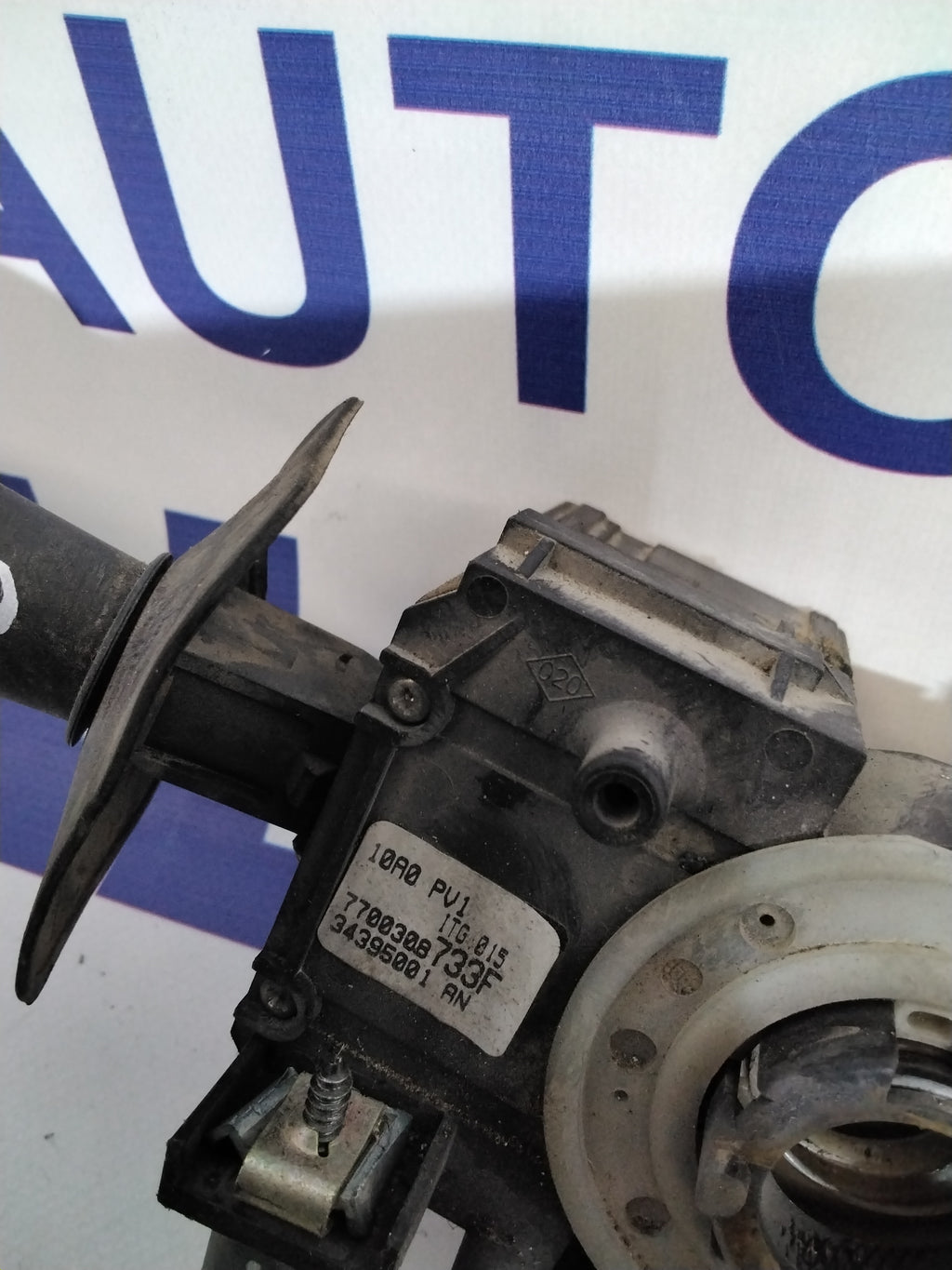 Conmutador de luces Renault Kangoo 1.9 diésel año 2000 código 7700300 733f