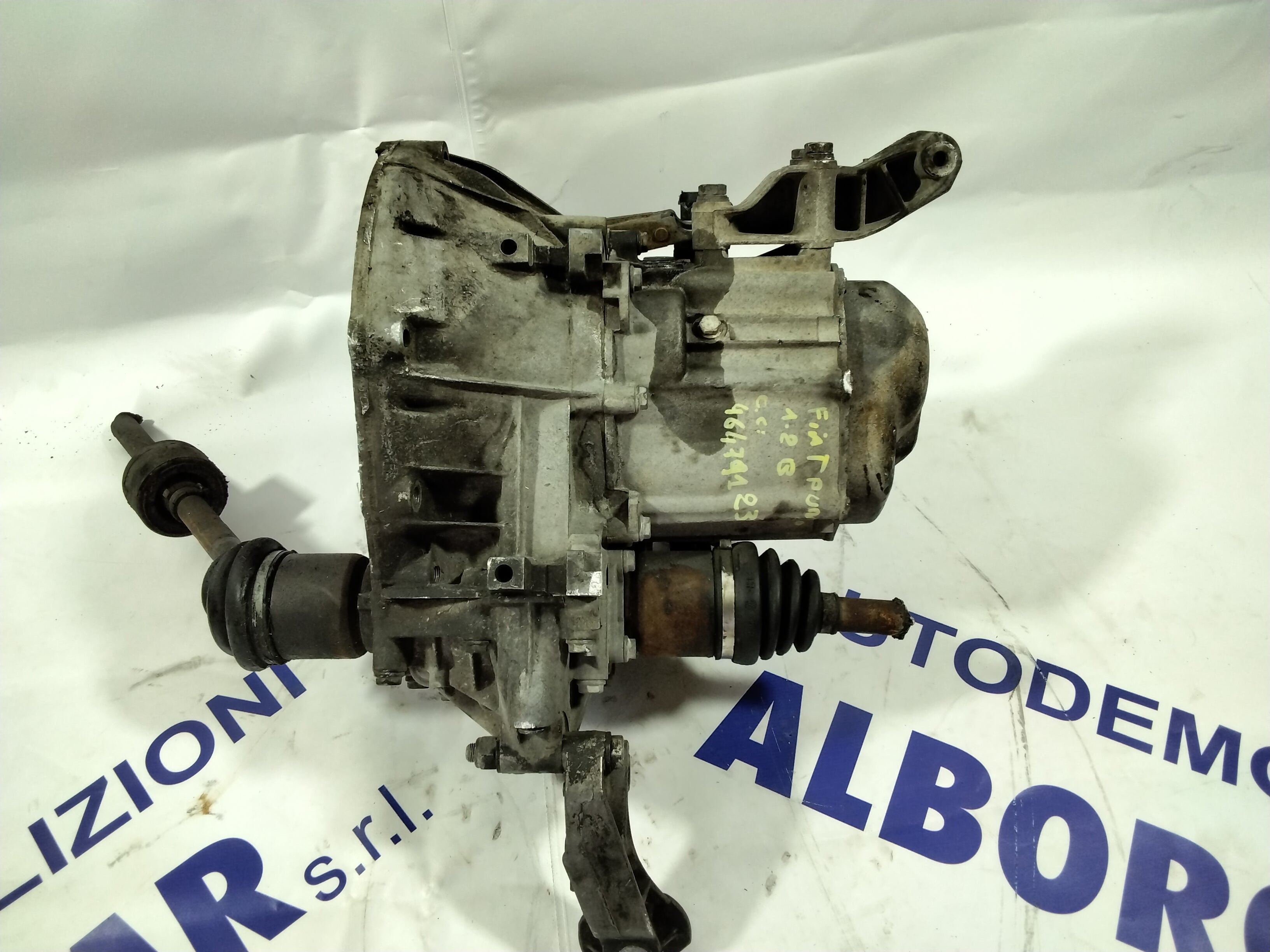 Manual gearbox Fiat Punto first series 1.2 B code: 46479123/7771533 (SF:2)