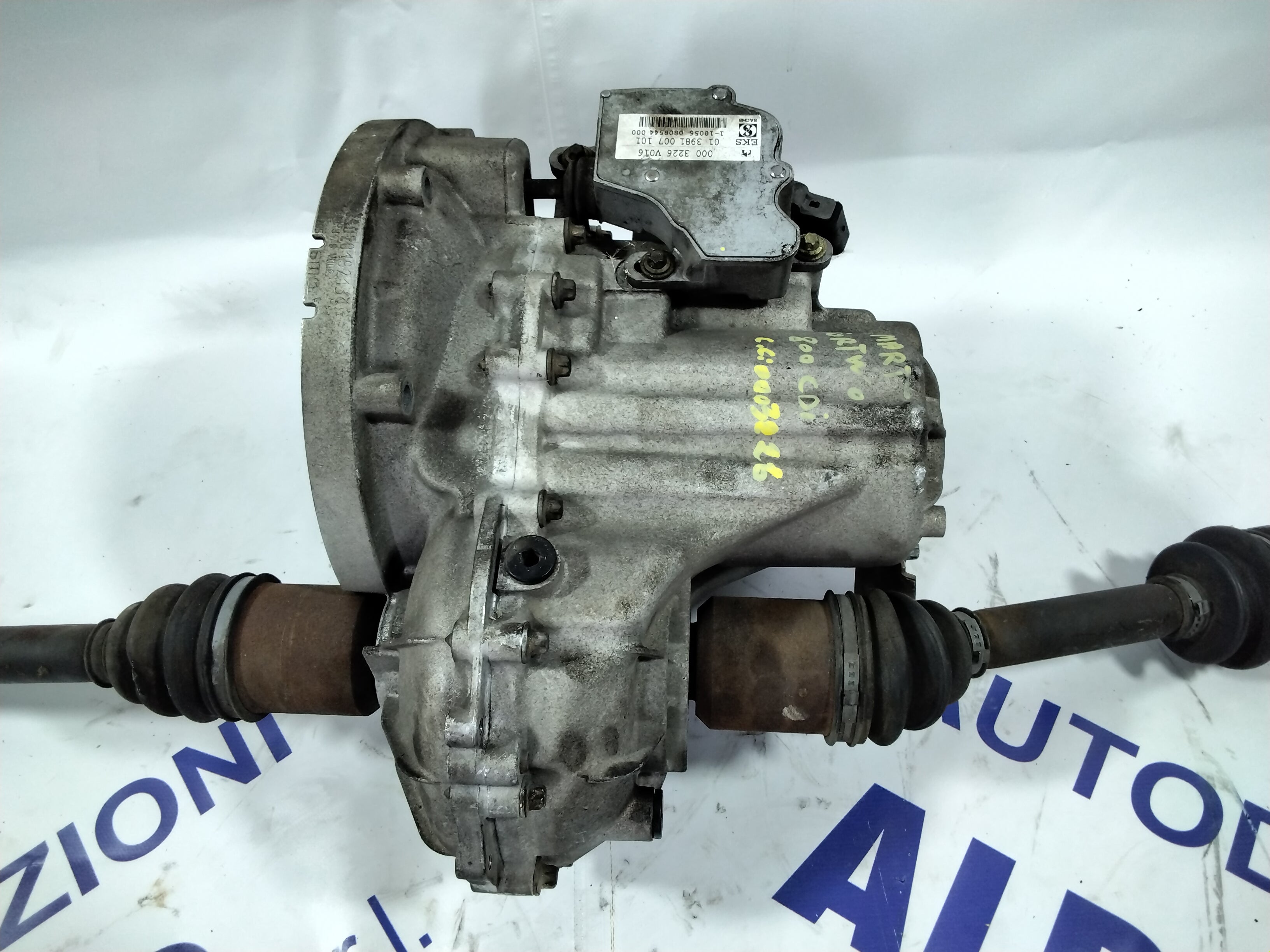 Smart Fortwo 800 CDI gear change year 2002 code: 0003226 (Sf:2)