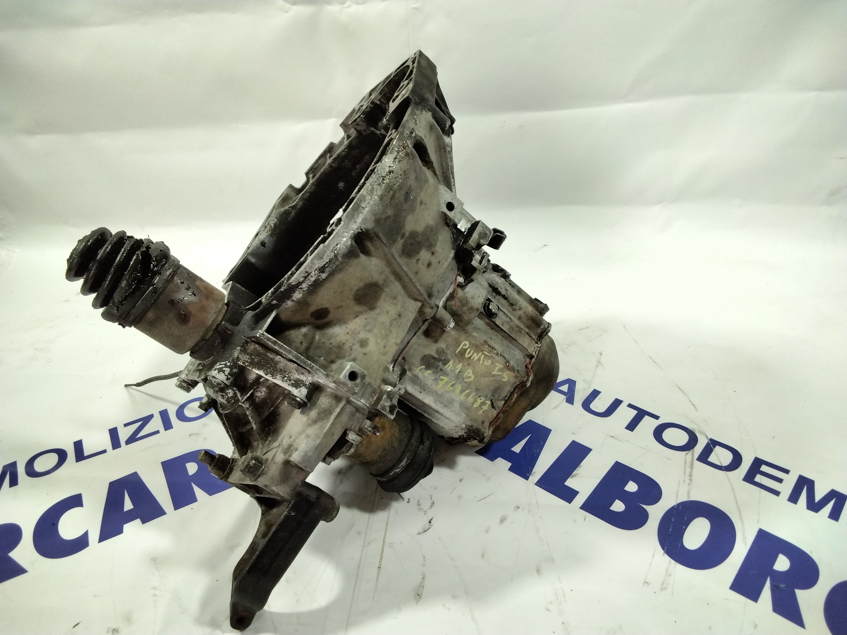 Gearbox Fiat Punto first series 1.1 petrol code:7696687(sf:2)
