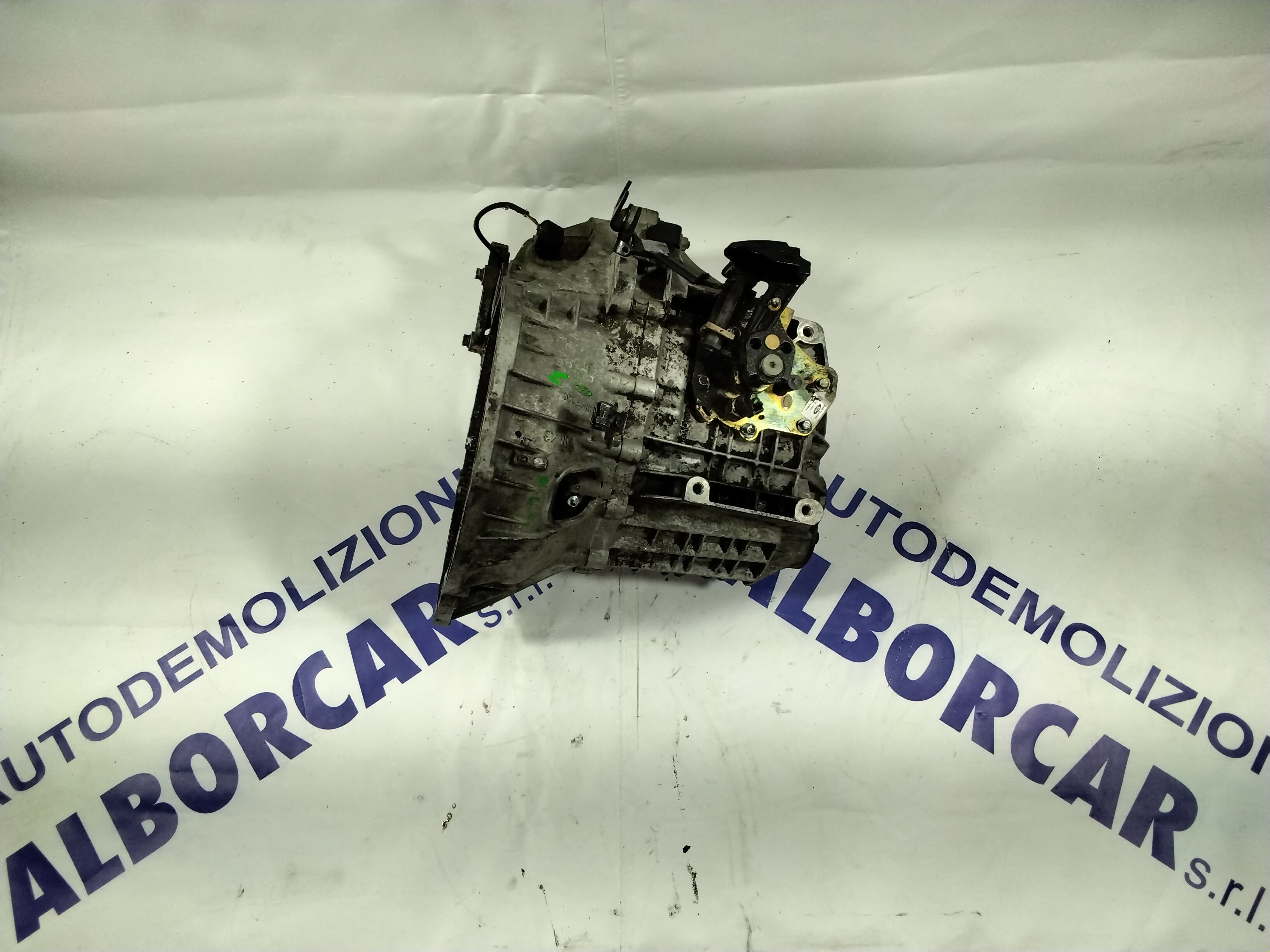 Ford Focus 1.8 TDCI gearbox year 2002 code: XS4R/7F096