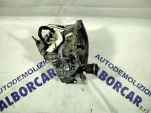 Carica l&#39;immagine nel visualizzatore di Gallery, Cambio renault megane 1.5 DCI 78KW 6 marce anno 2006 codice: 8200529000/8200388620 (sf:2)
