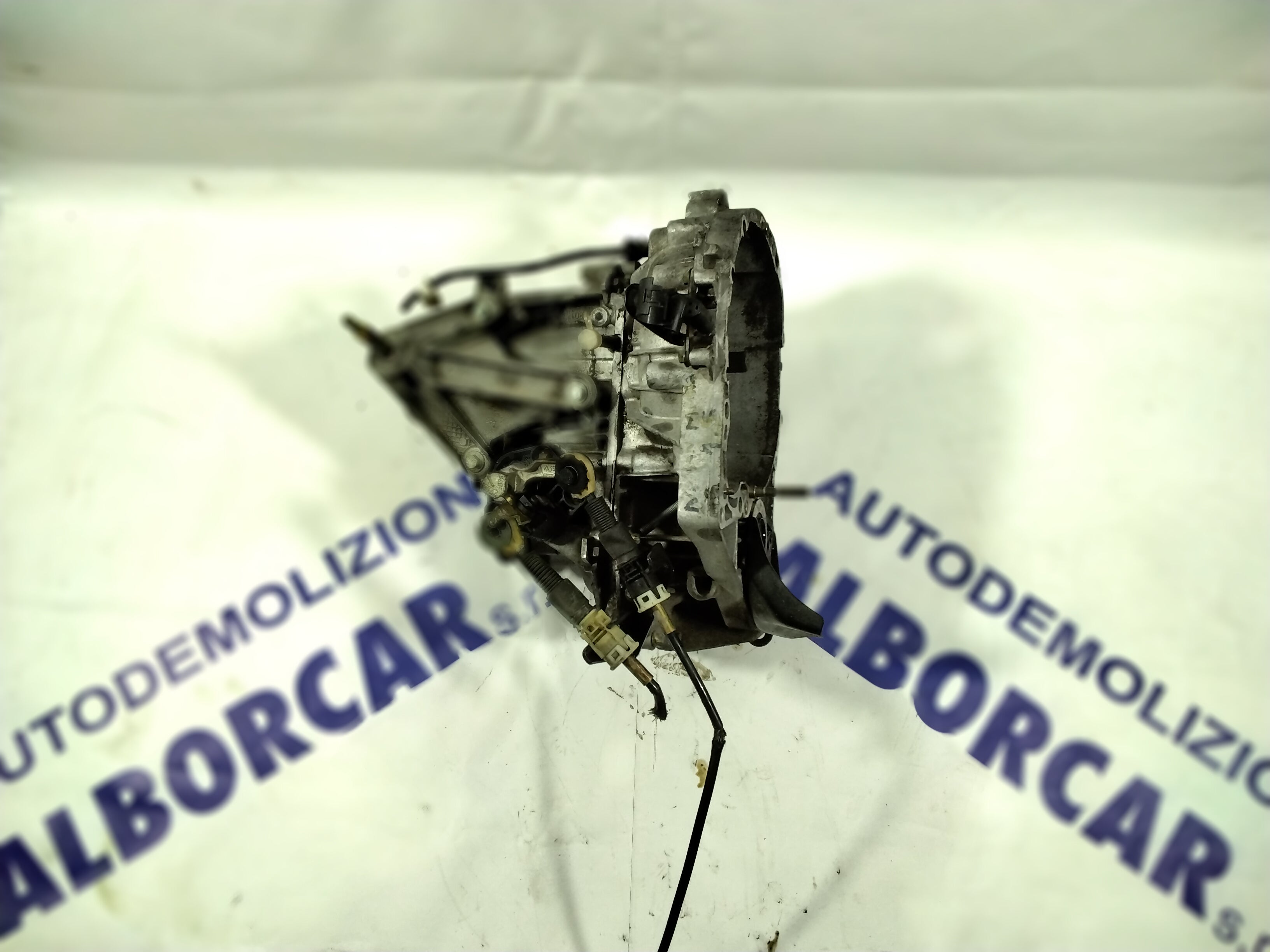 Renault Clio 1.2 petrol 55kW gearbox (2003/2010) code: 8200137170 (sf:2)