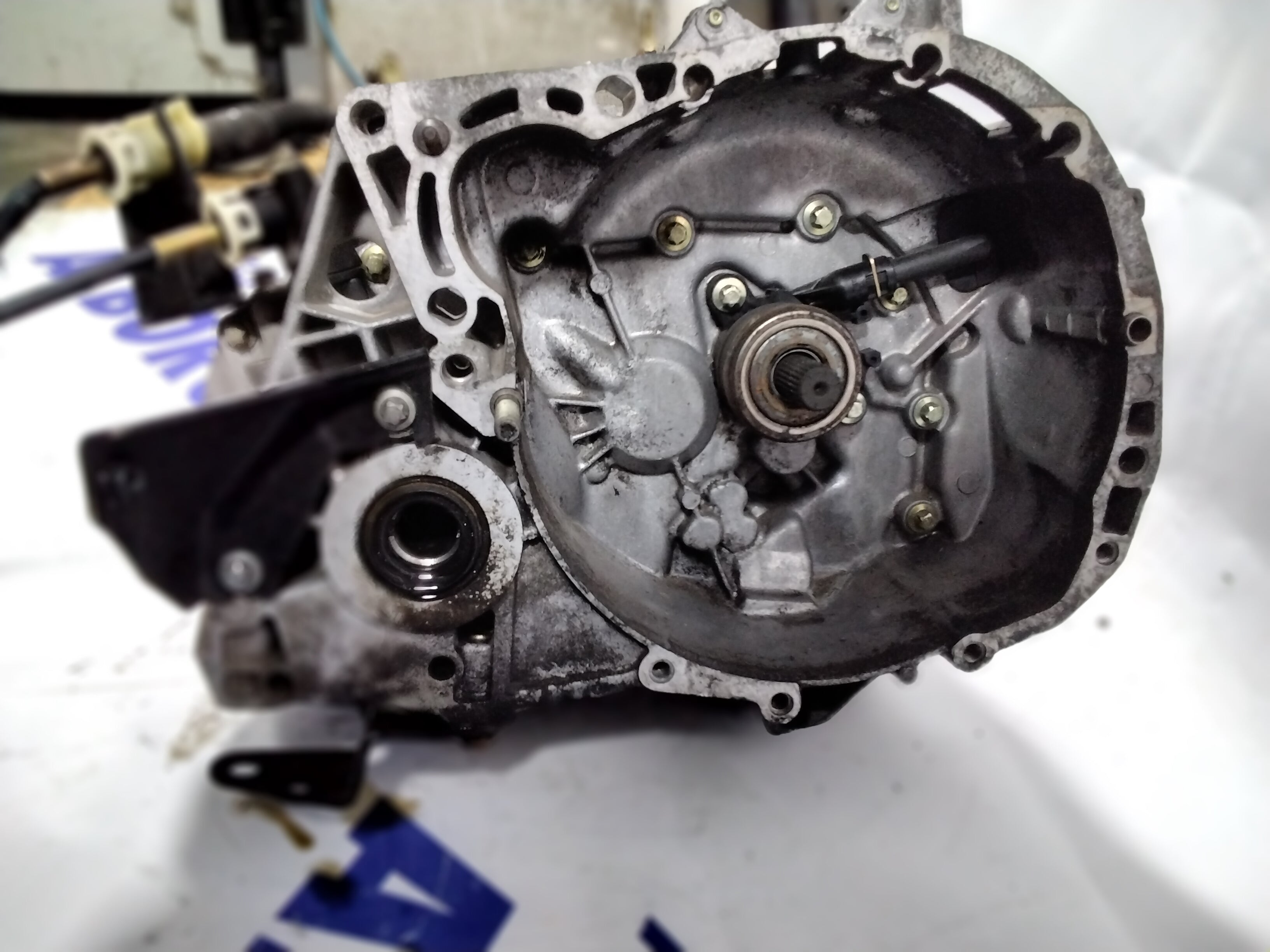 Renault Clio 1.2 petrol 55kW gearbox (2003/2010) code: 8200137170 (sf:2)