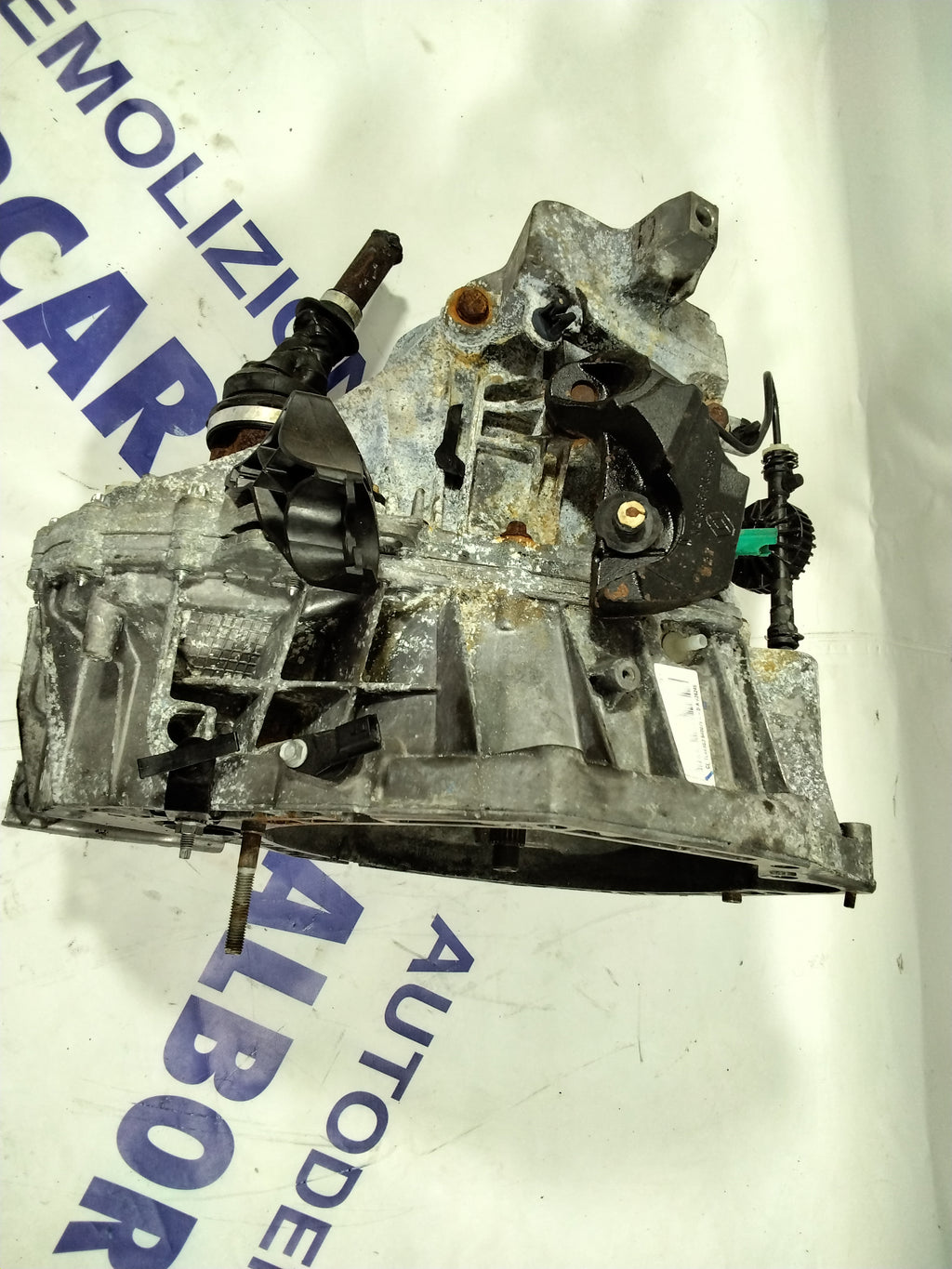 Gearbox Renault Megane 1.5 D 6 speed manual year 2010 81 kw code: 3040128868 (sf2)